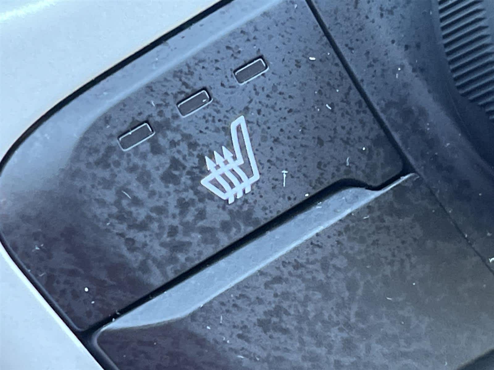 Thumbnail: 2023 Hyundai Venue - 22