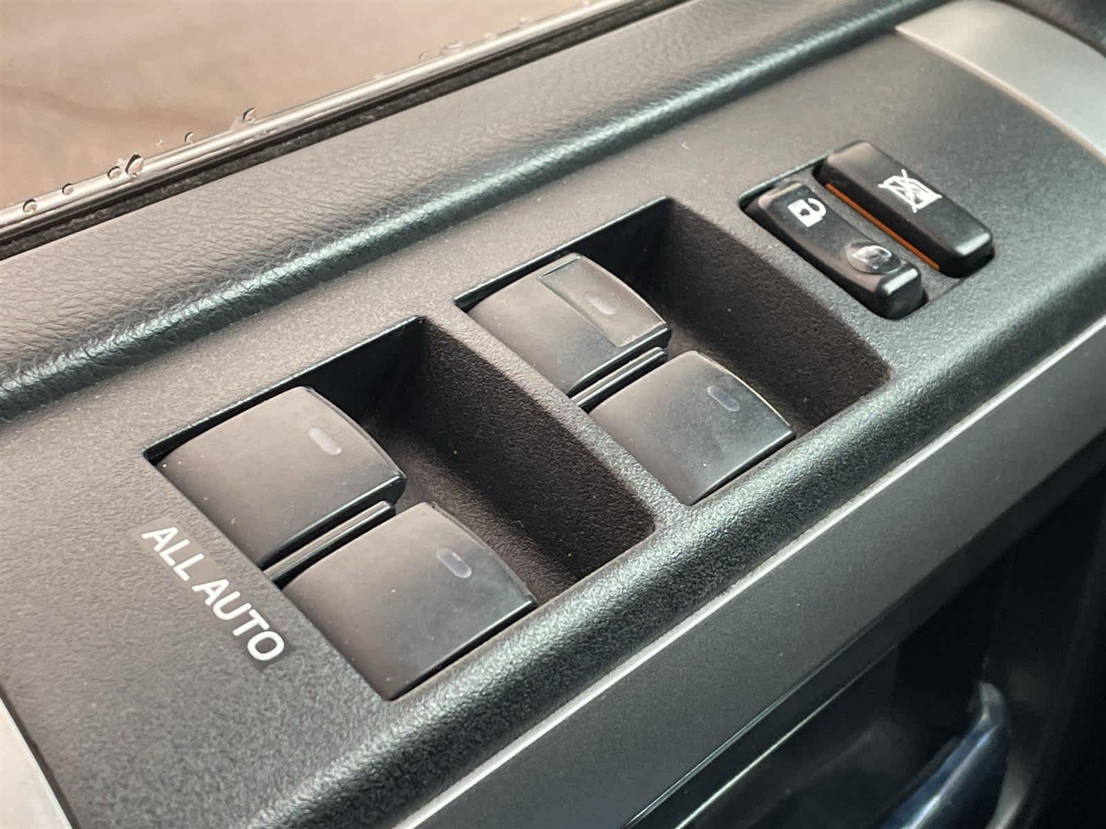 Thumbnail: 2017 Toyota 4Runner - 26