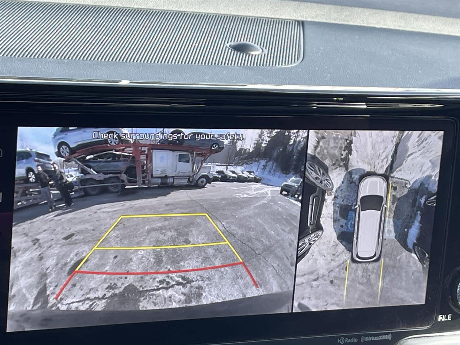 Thumbnail: 2023 Kia Sorento - 23