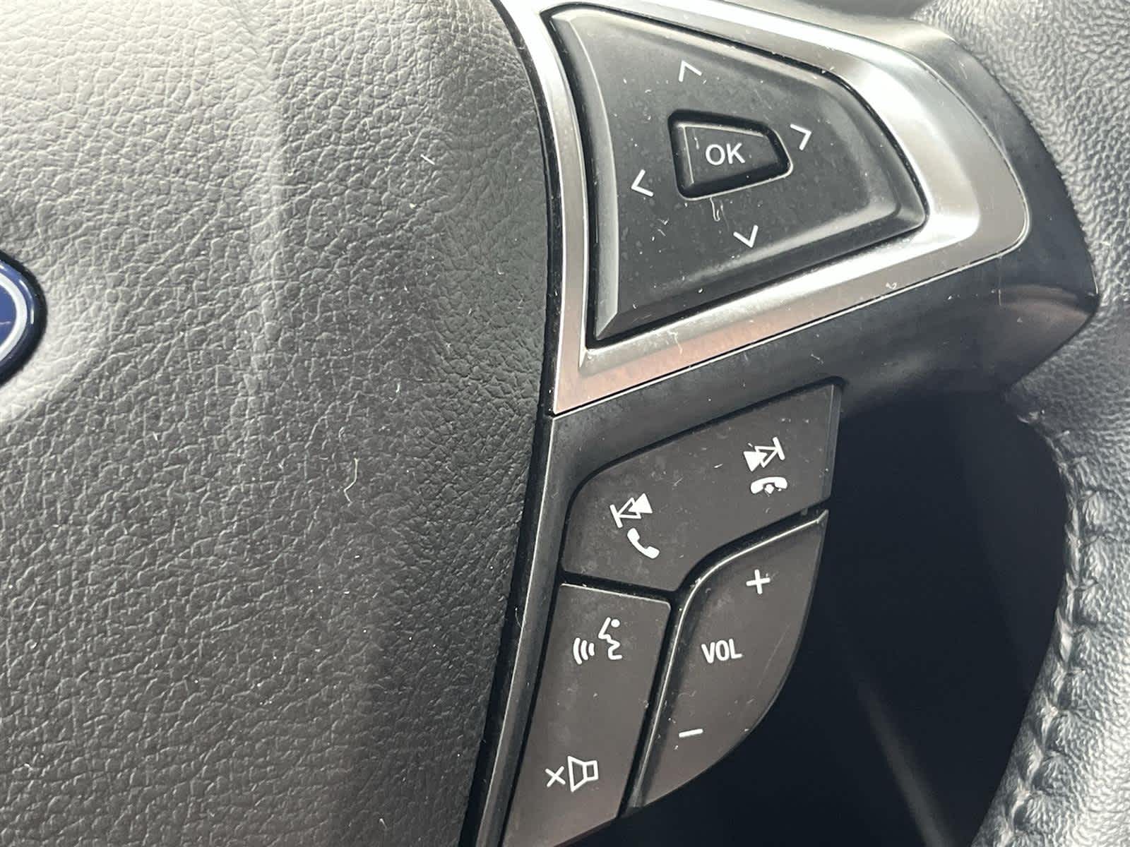 Thumbnail: 2023 Ford Edge - 28