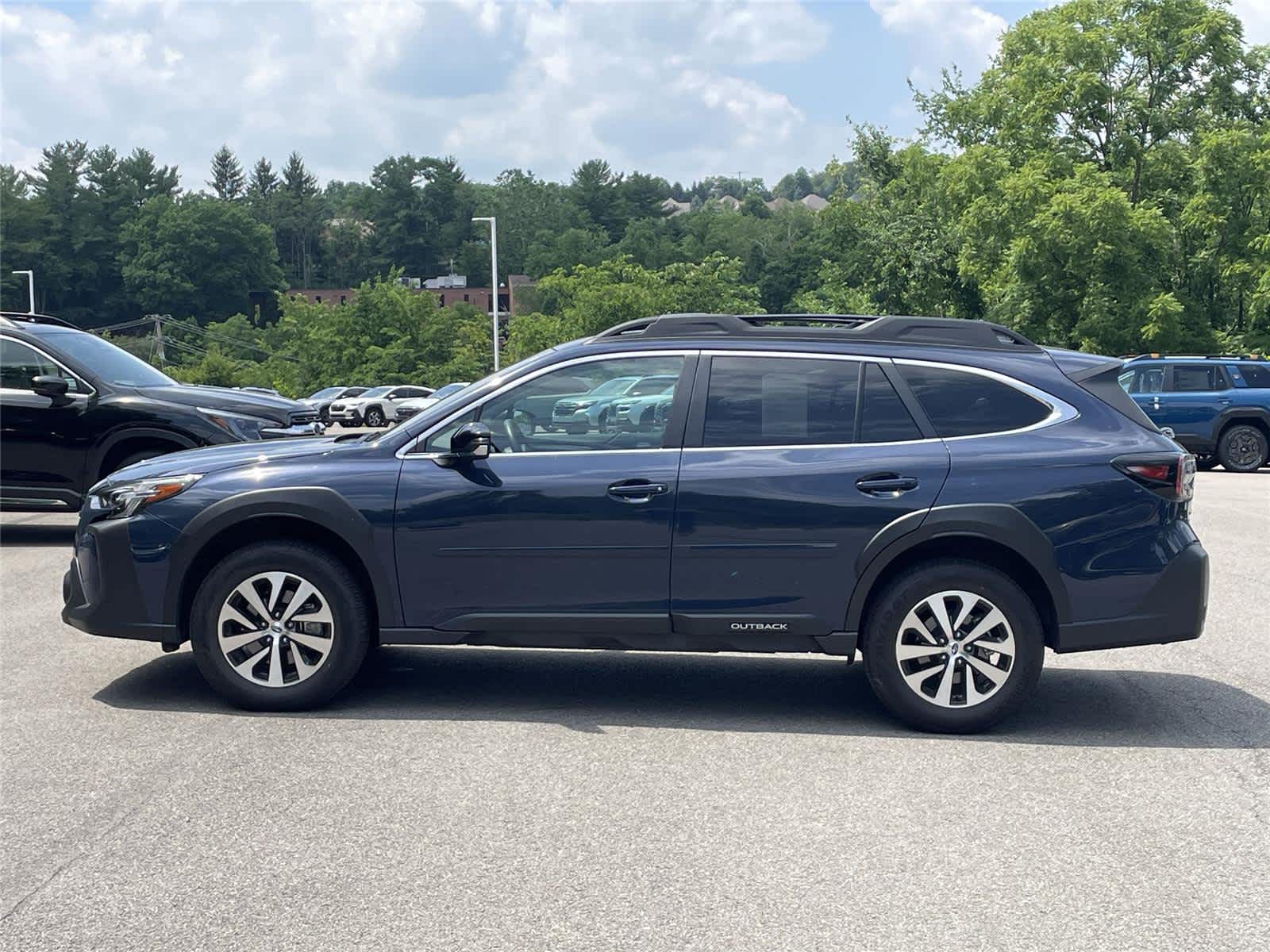 Thumbnail: 2025 Subaru Outback - 2