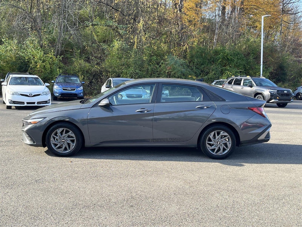 Used 2024 Hyundai Elantra SEL Sedan