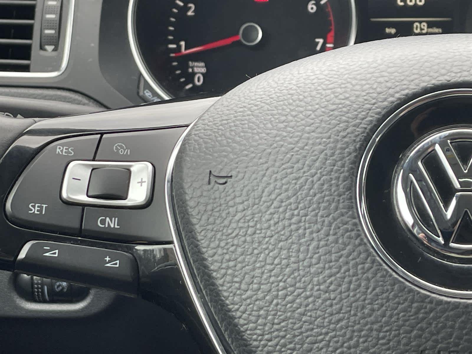 Thumbnail: 2015 Volkswagen Jetta - 27