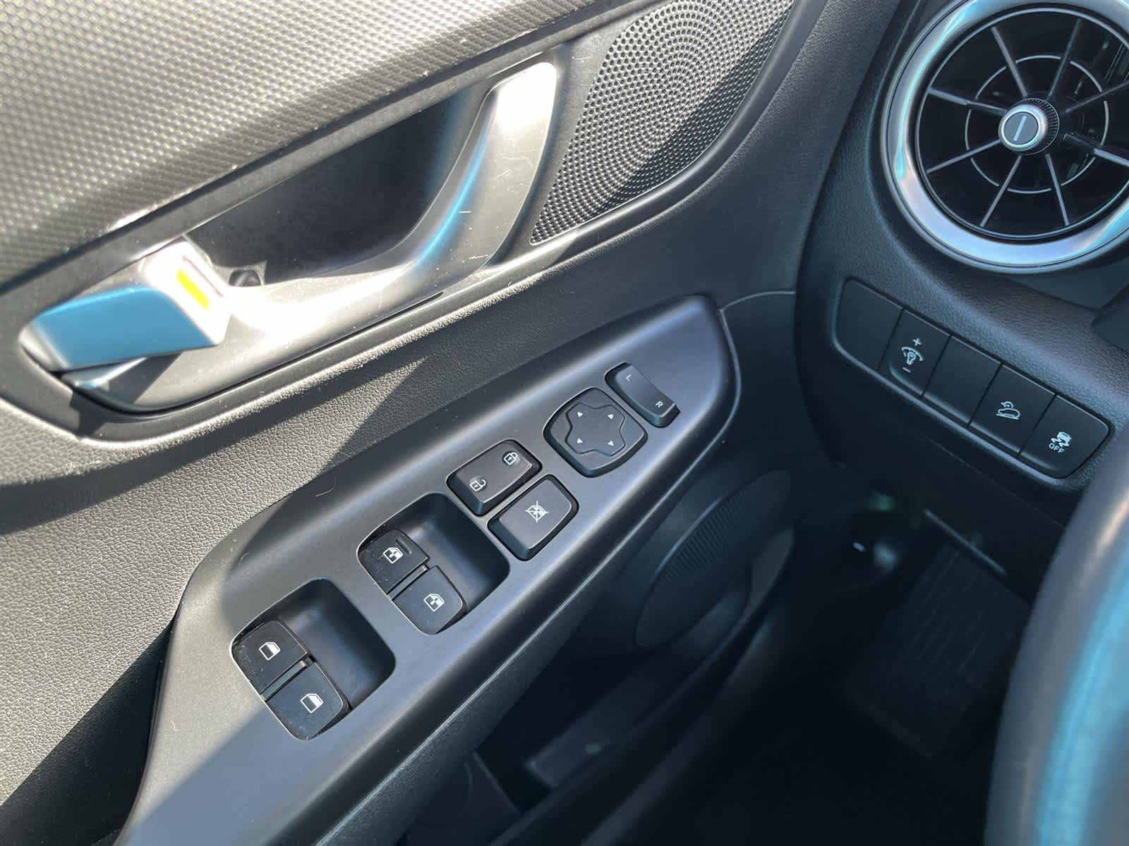 Thumbnail: 2023 Hyundai Kona - 27