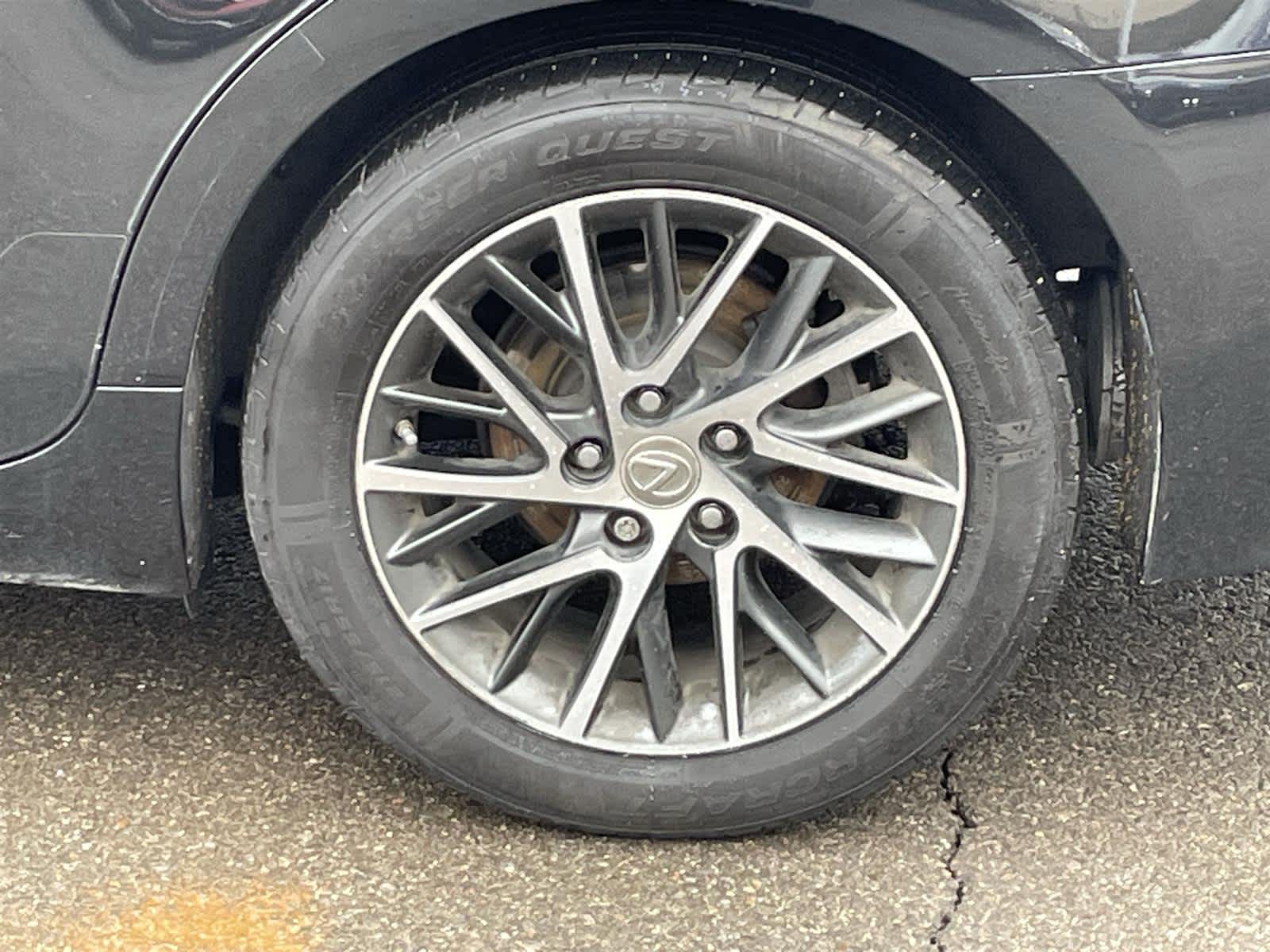 Thumbnail: 2017 Lexus ES - 11