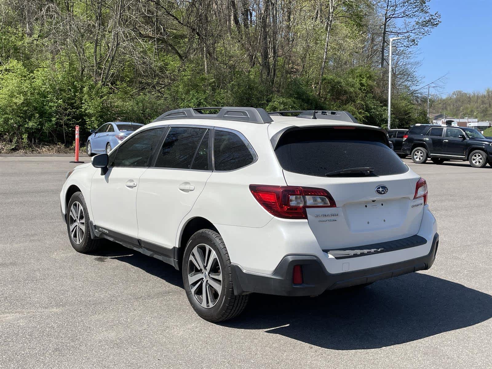 Thumbnail: 2018 Subaru Outback - 3