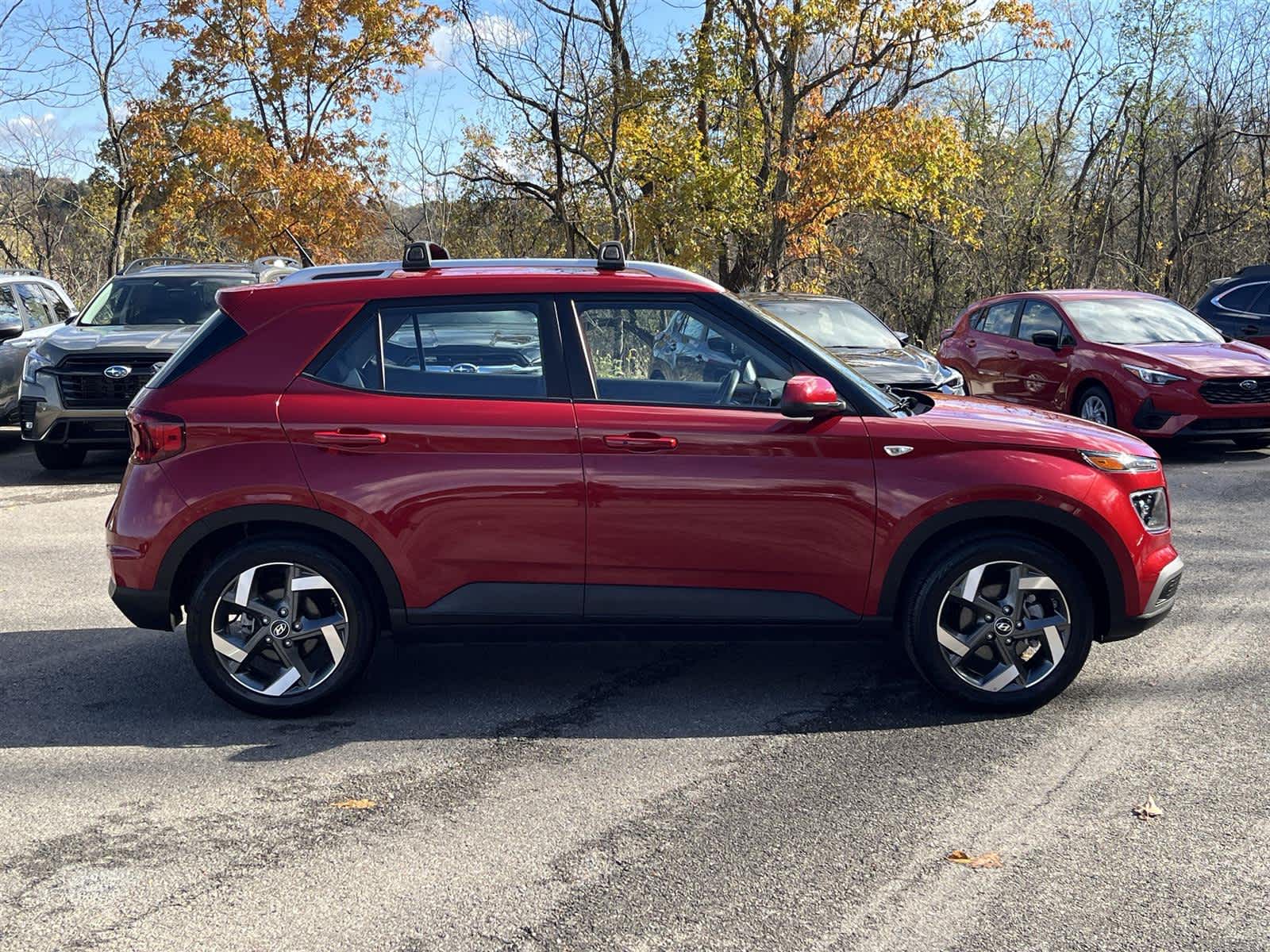 Thumbnail: 2023 Hyundai Venue - 6