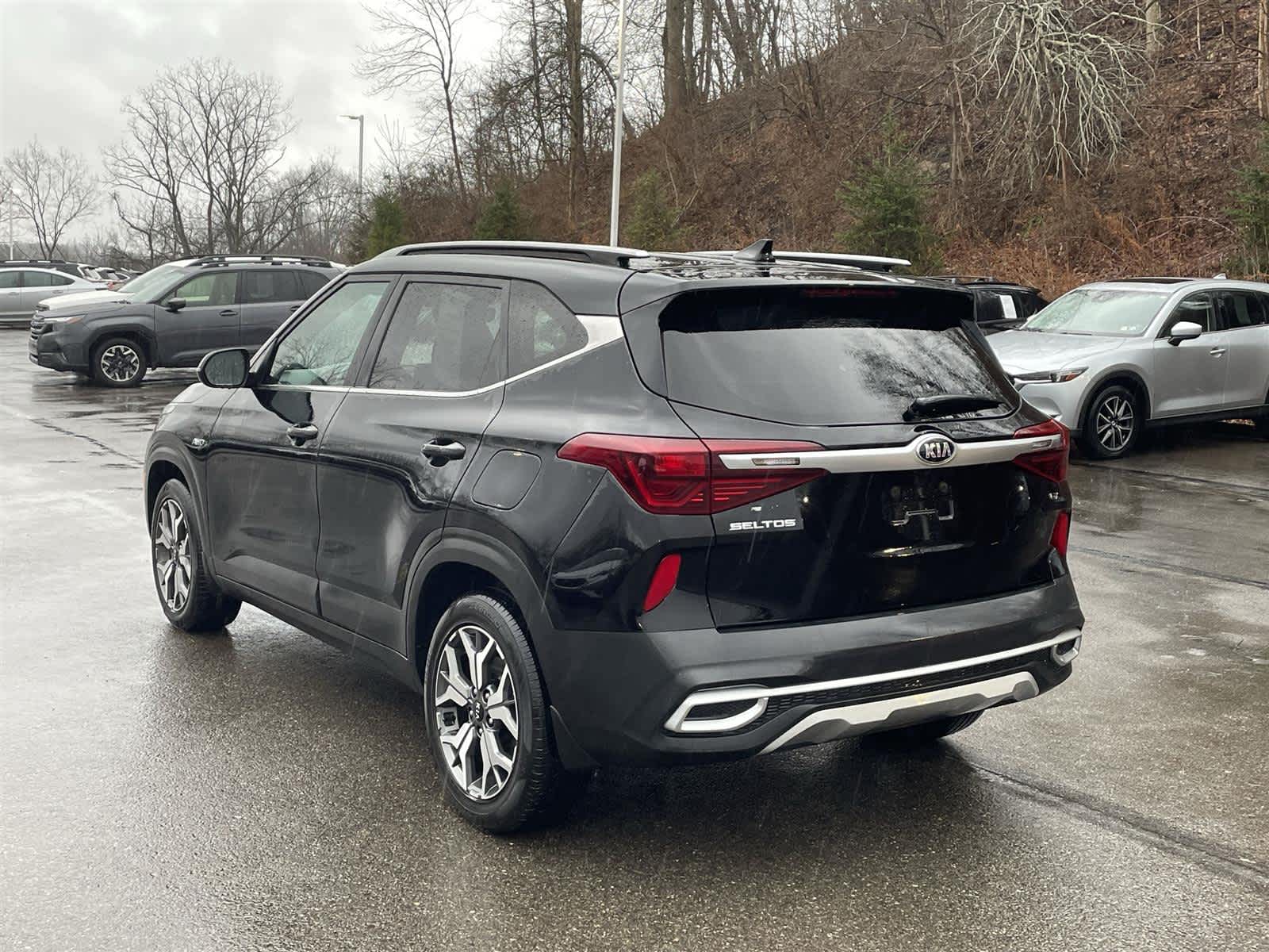 Thumbnail: 2021 Kia Seltos - 3