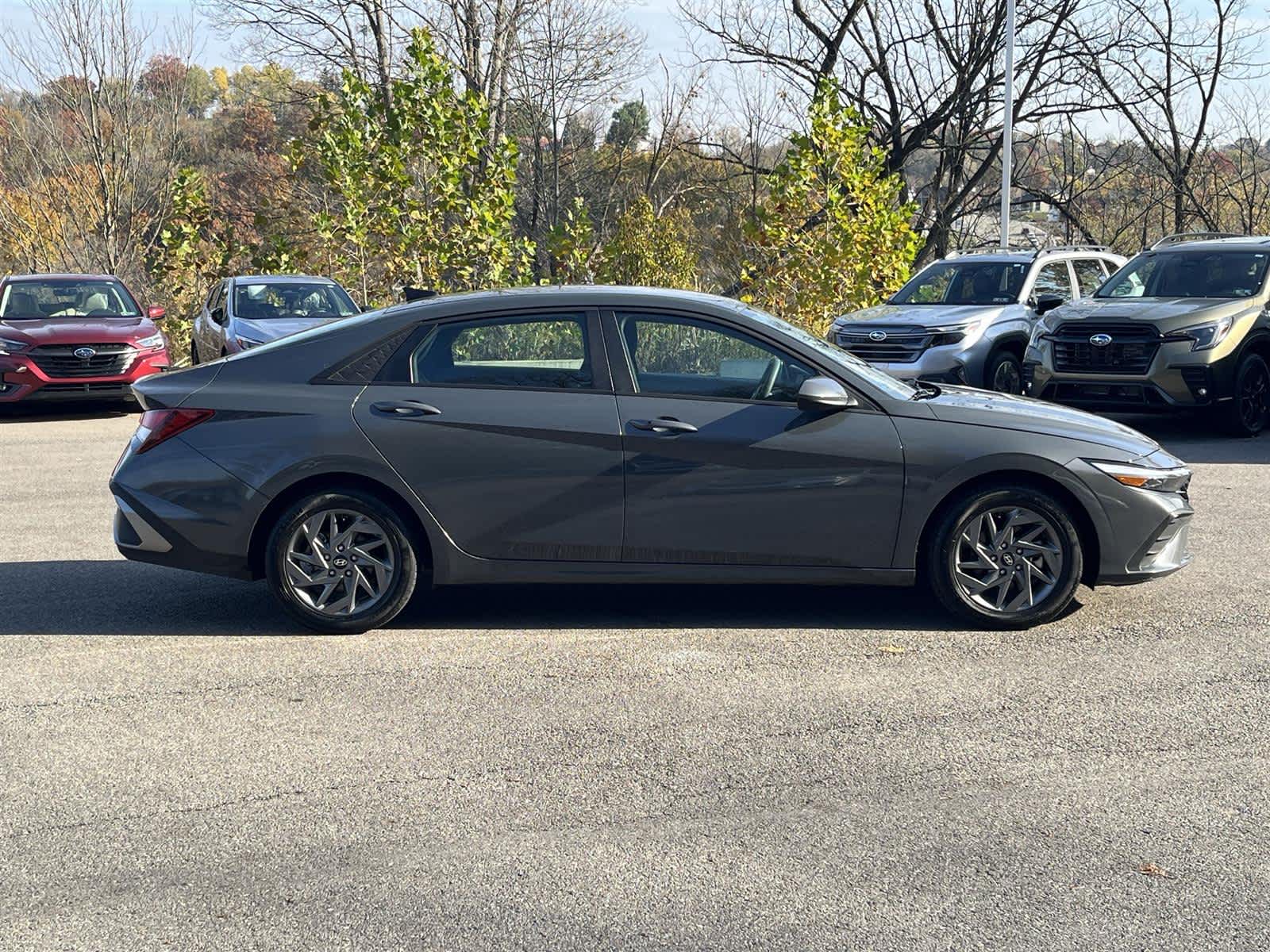 Thumbnail: 2024 Hyundai Elantra - 6