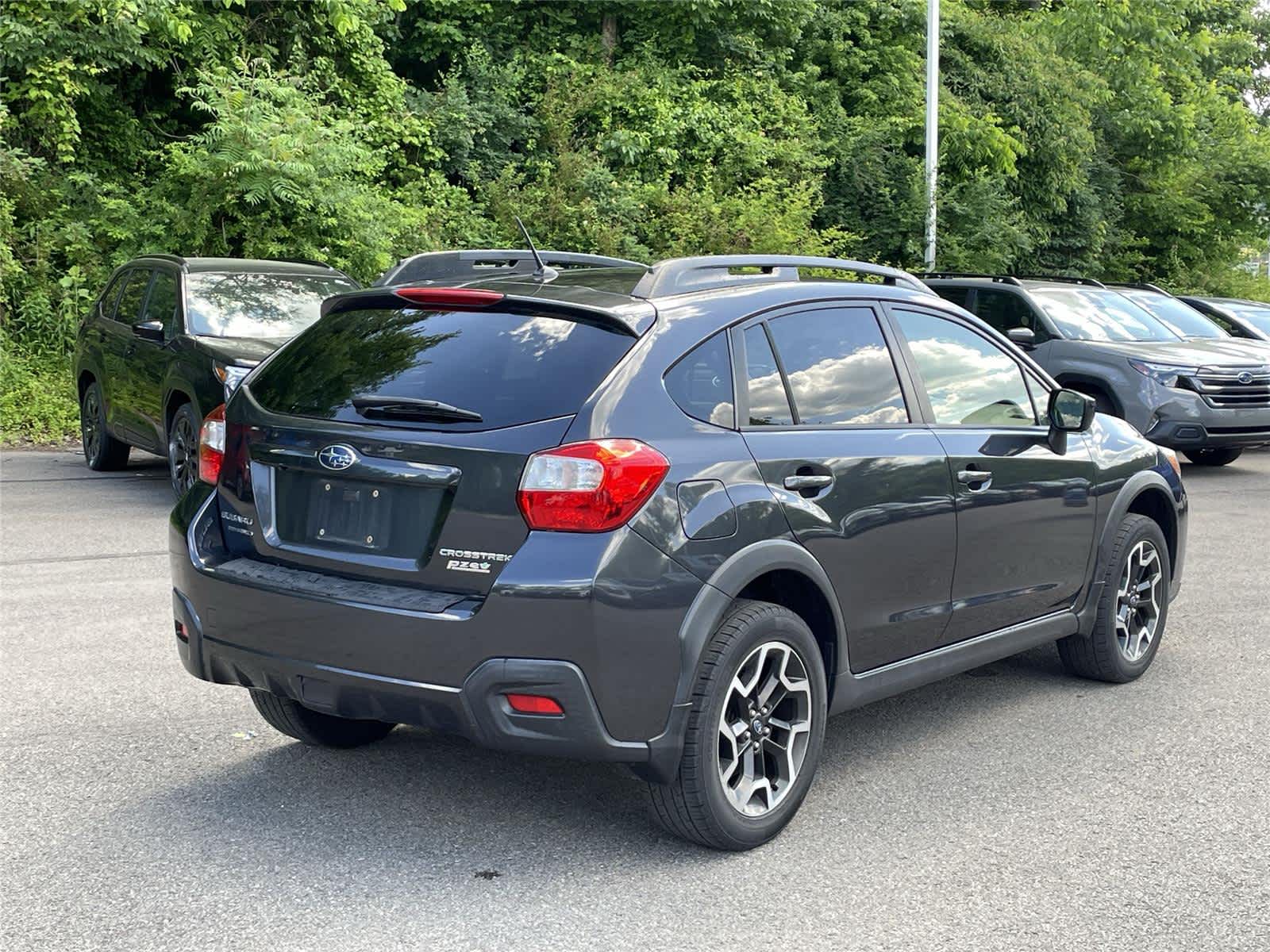 Thumbnail: 2016 Subaru Crosstrek - 5