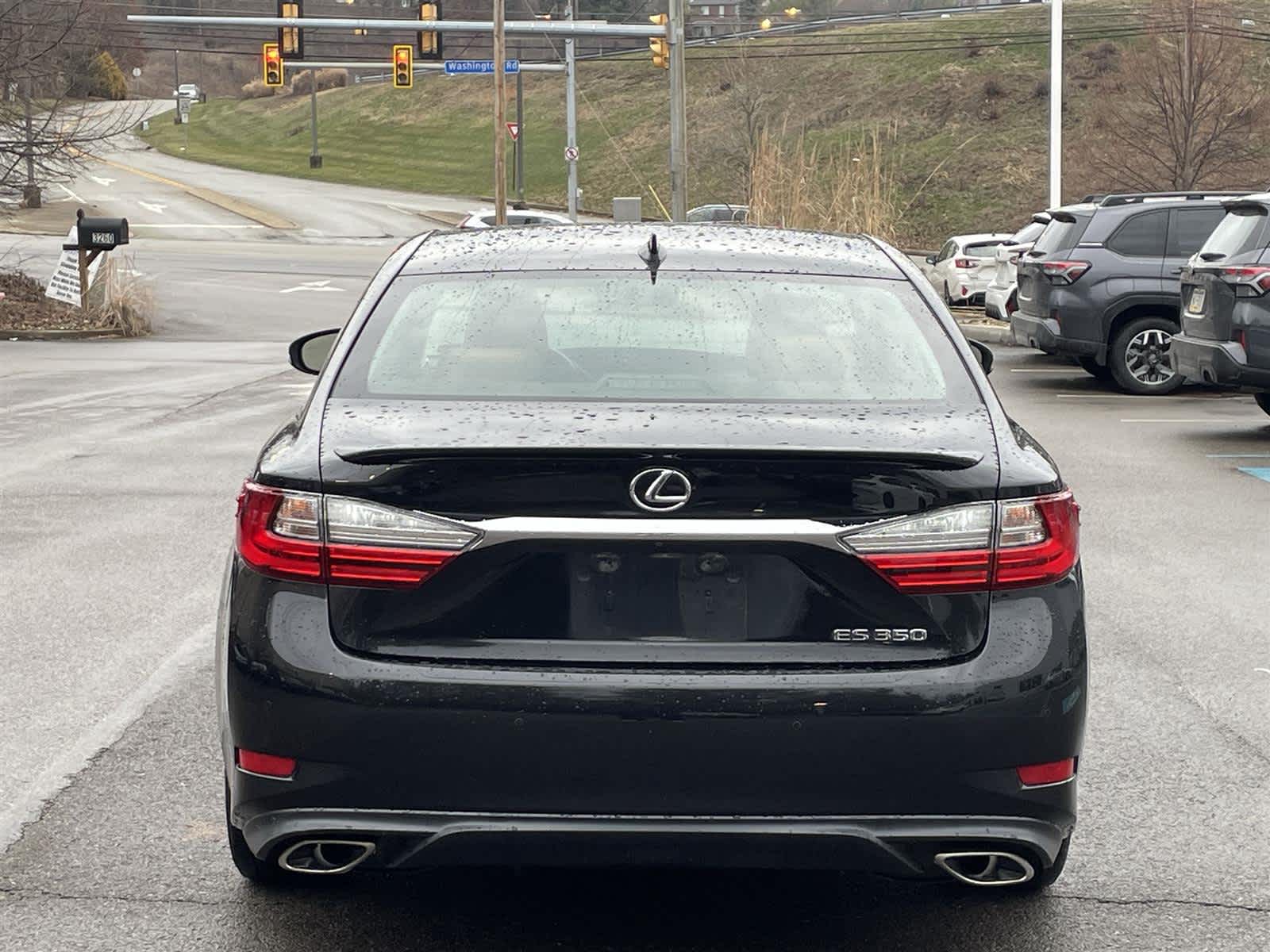 Thumbnail: 2017 Lexus ES - 4