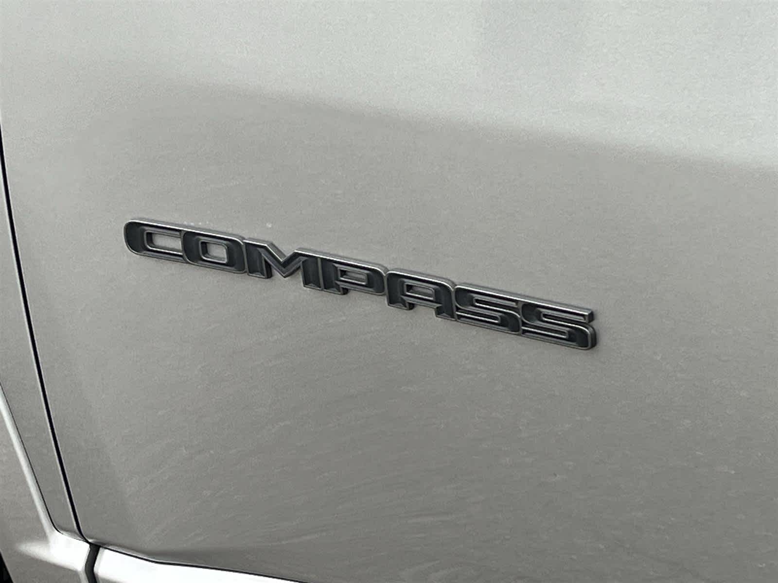 Thumbnail: 2023 Jeep Compass - 10