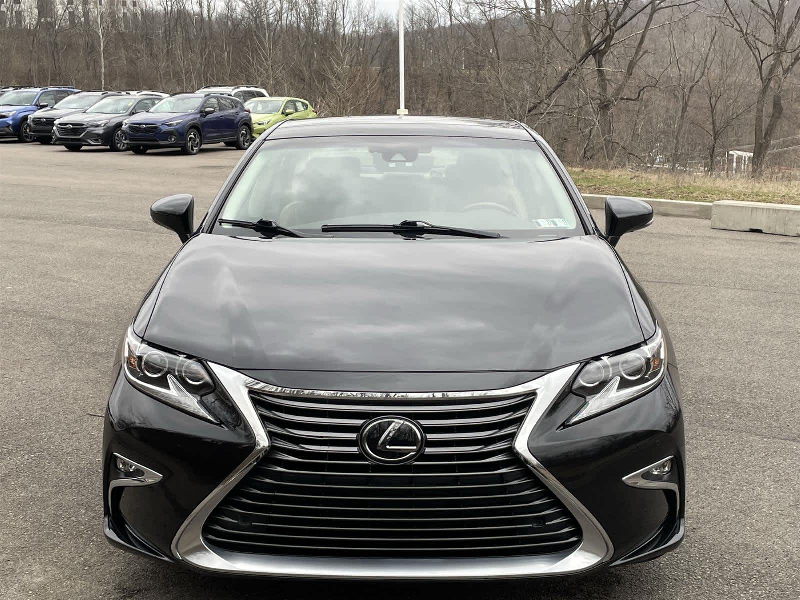 Thumbnail: 2017 Lexus ES - 8