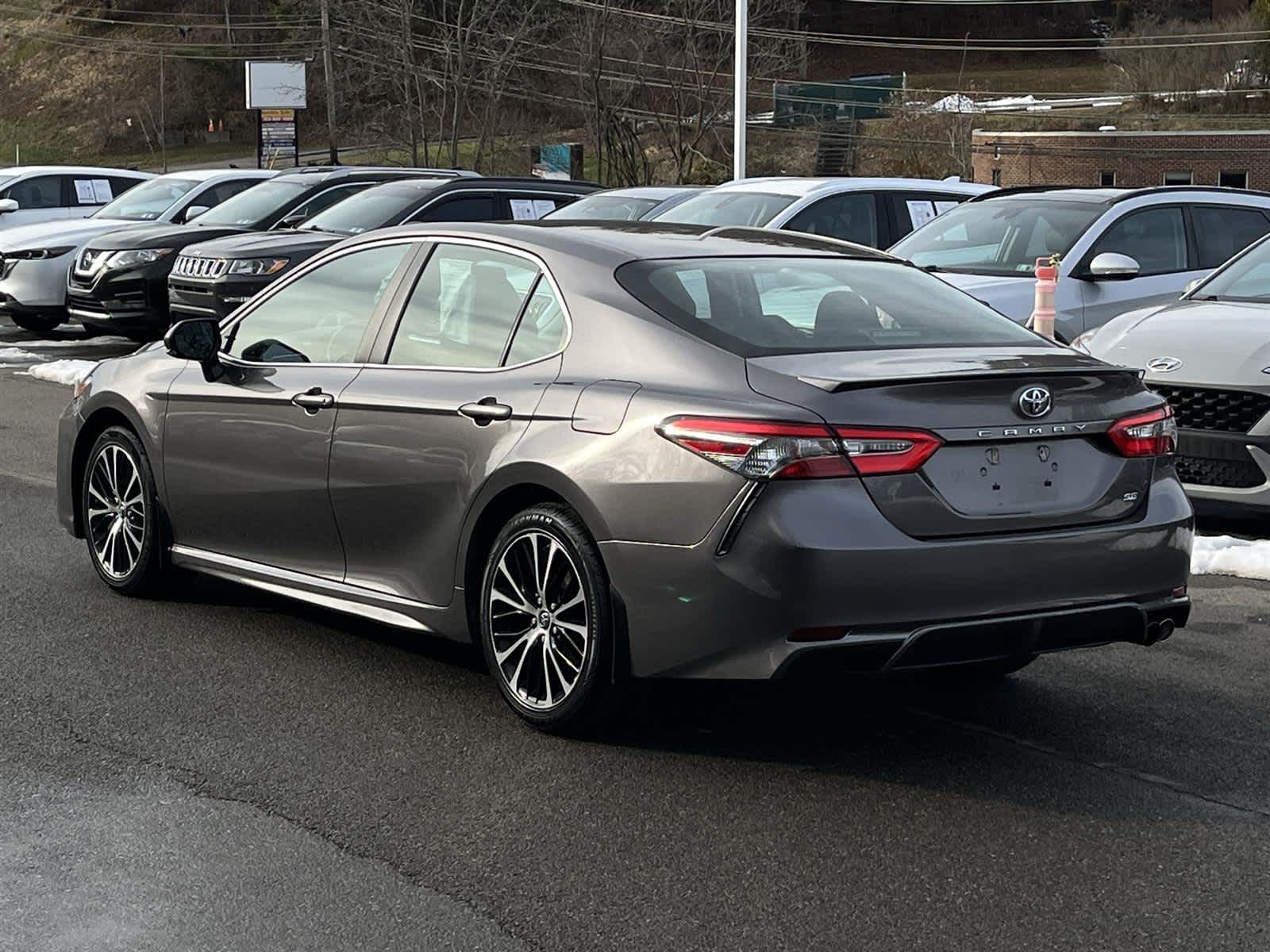 Thumbnail: 2018 Toyota Camry - 3