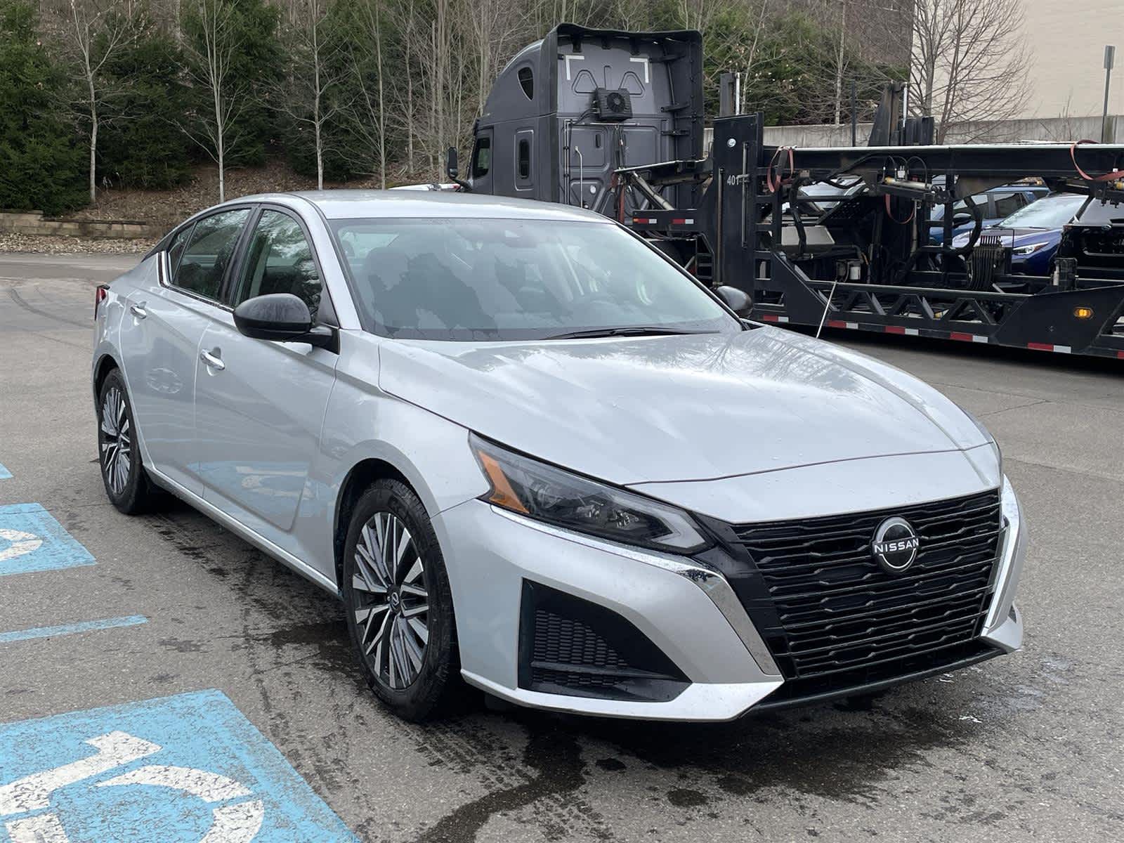 Thumbnail: 2024 Nissan Altima - 7