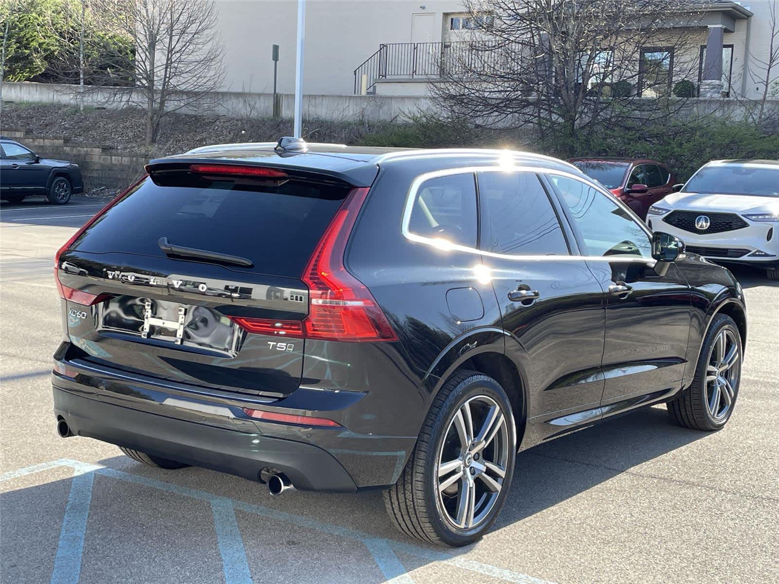 Thumbnail: 2019 Volvo XC60 - 5