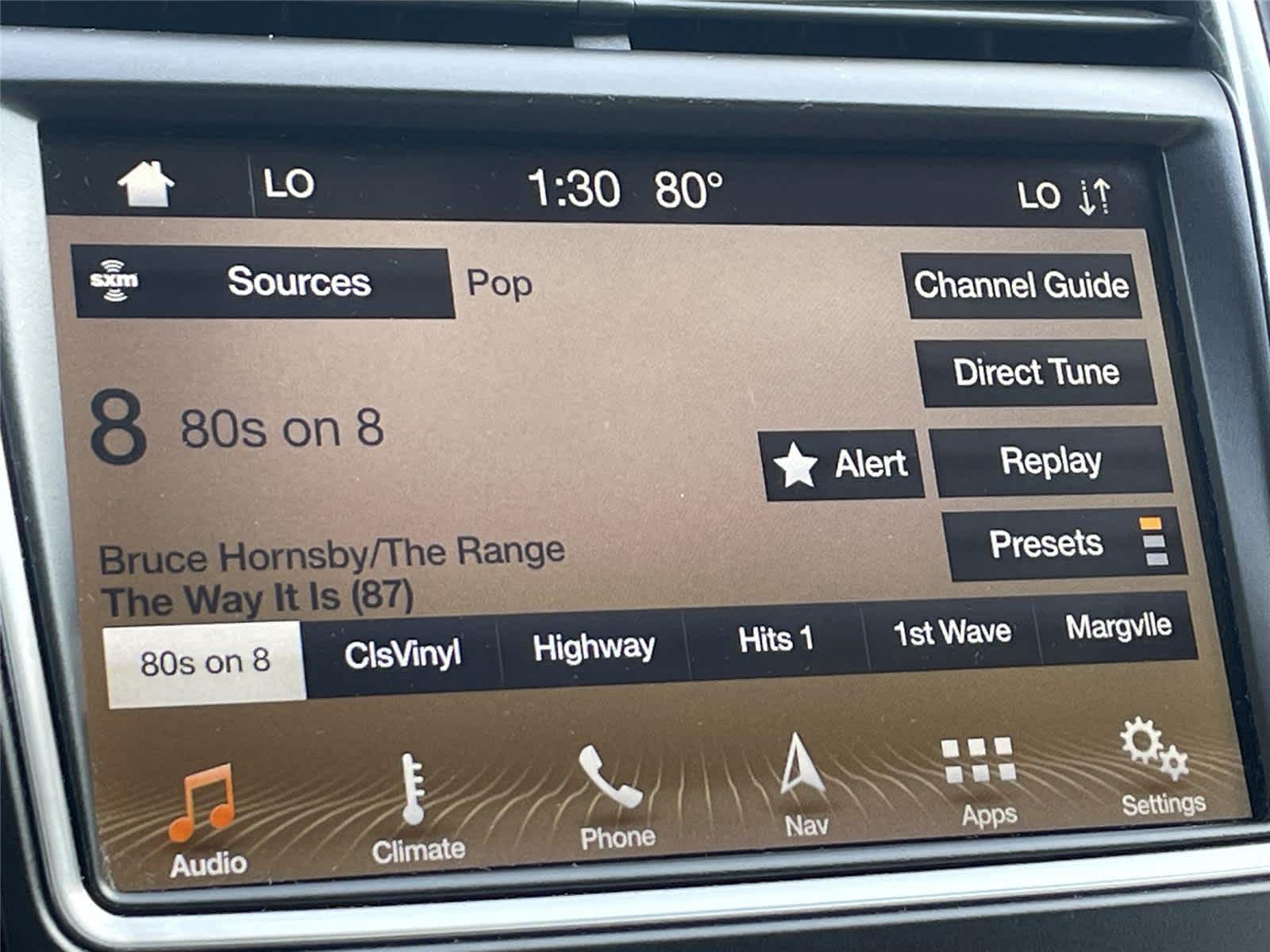 Thumbnail: 2019 Lincoln Nautilus - 21