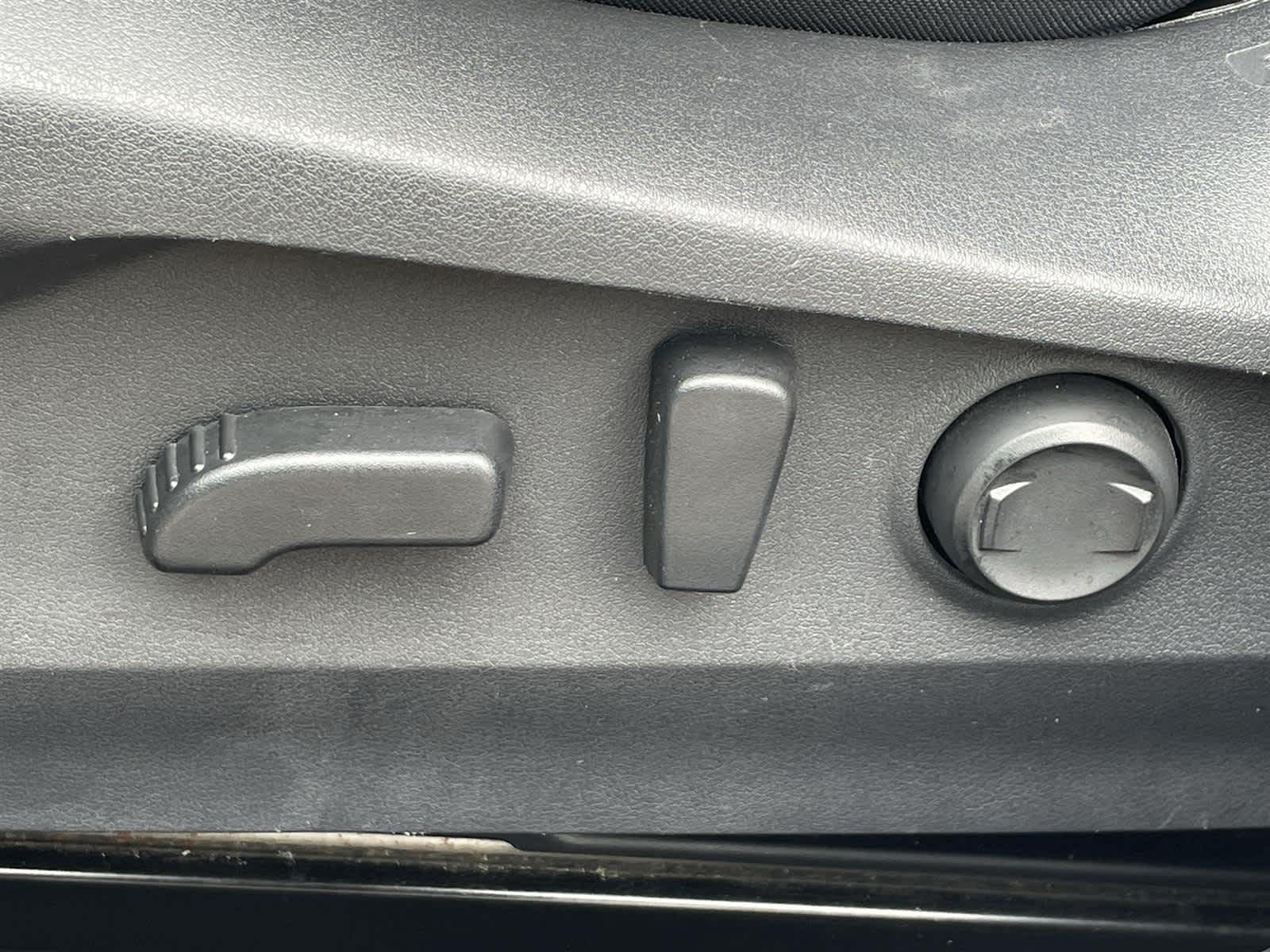 Thumbnail: 2023 Subaru Outback - 10