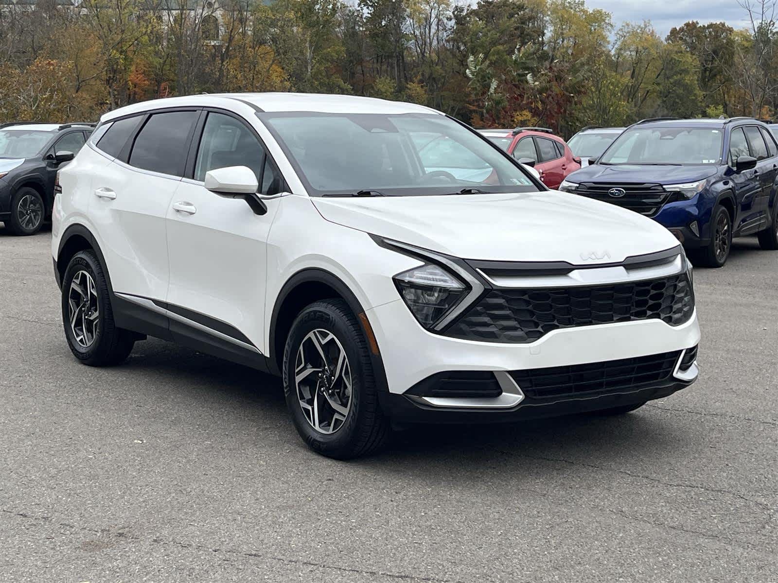 Thumbnail: 2023 Kia Sportage - 7