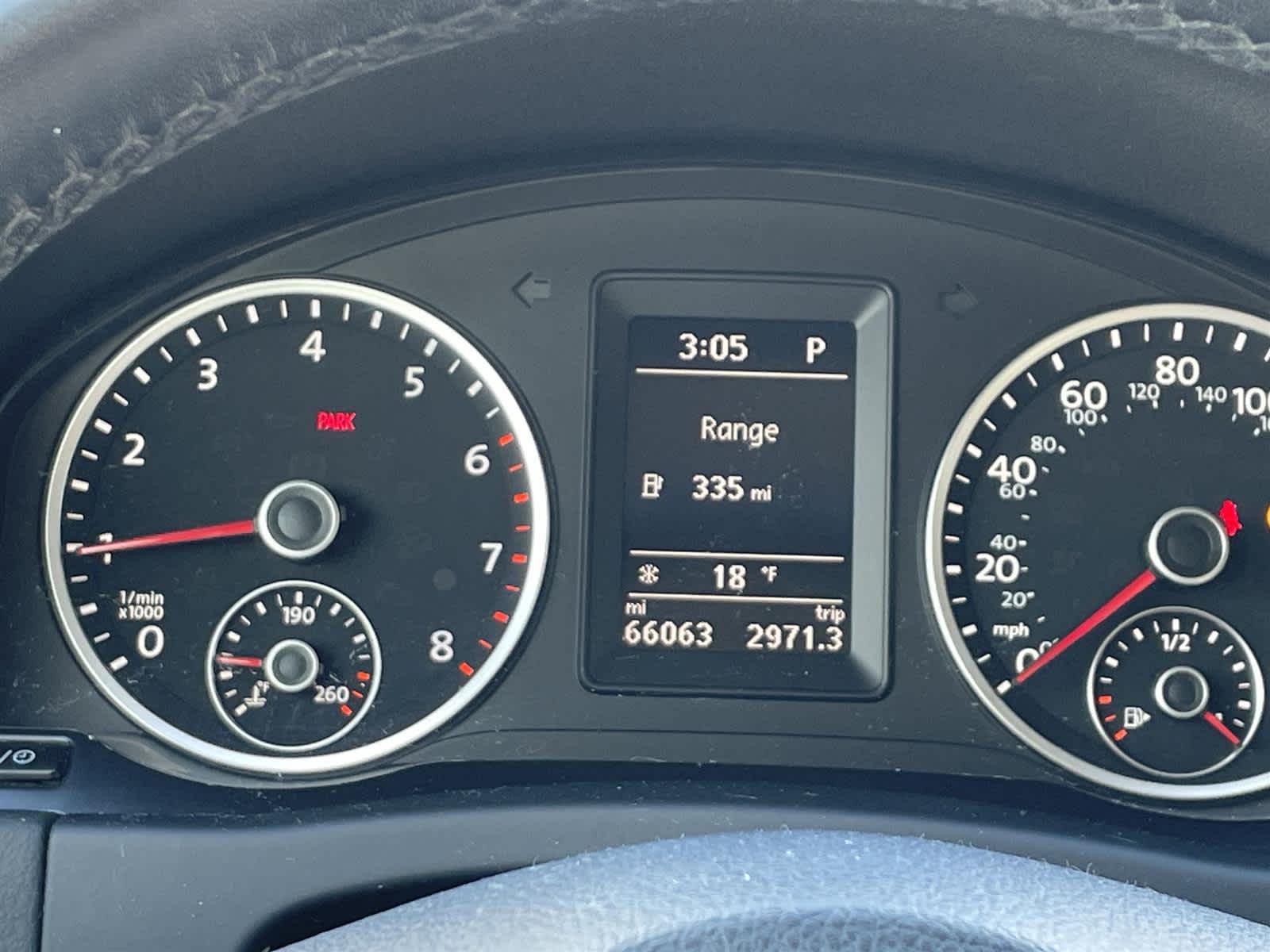 Thumbnail: 2017 Volkswagen Tiguan - 31