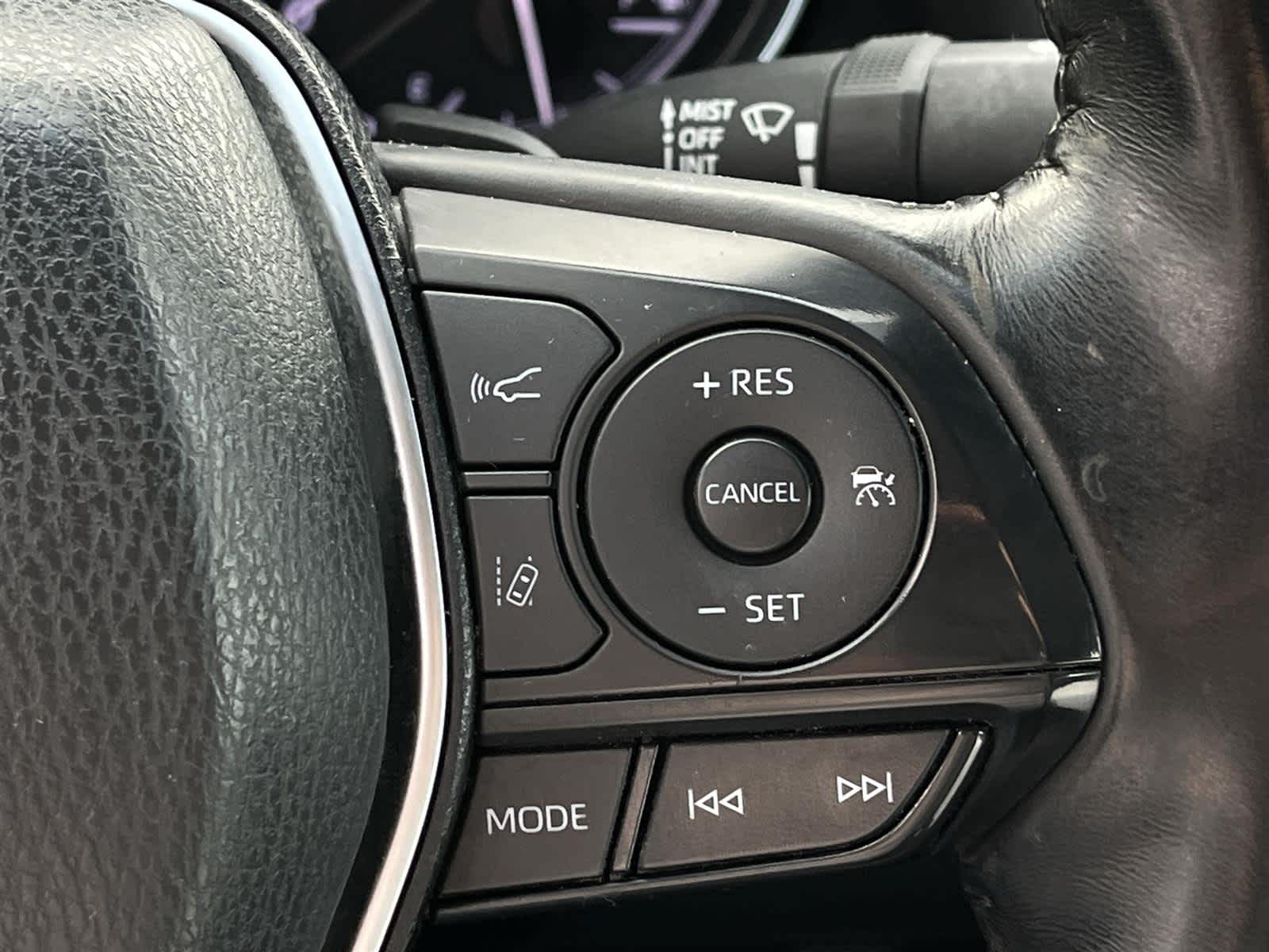 Thumbnail: 2018 Toyota Camry - 25