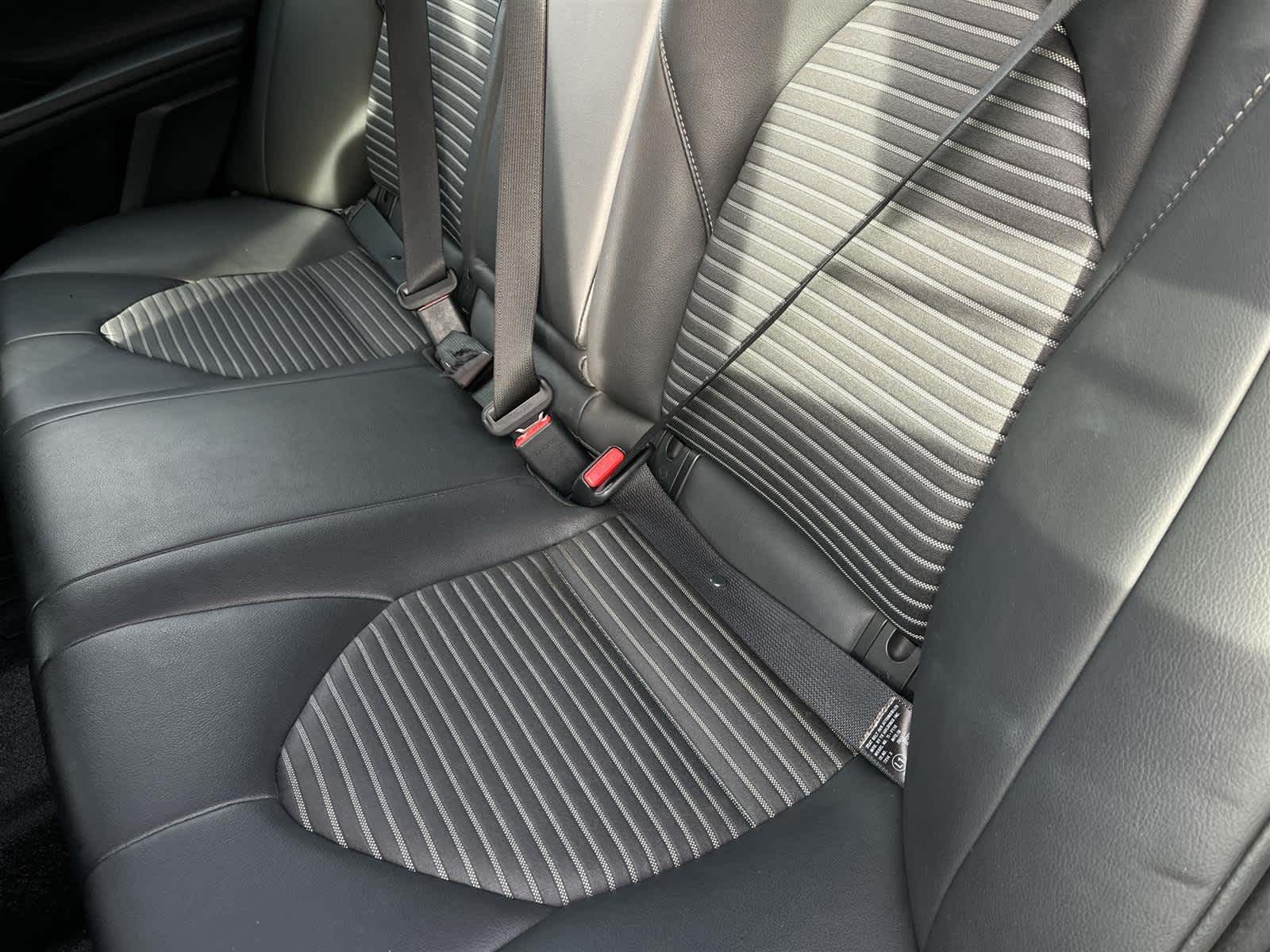 Thumbnail: 2018 Toyota Camry - 13