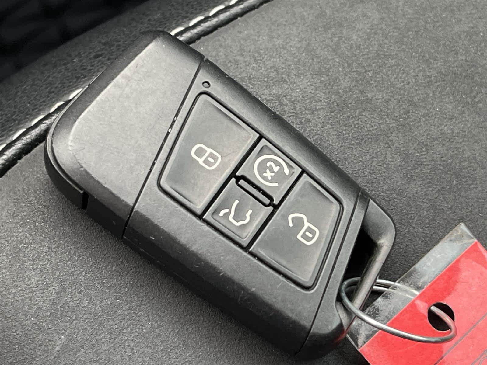 Thumbnail: 2022 Volkswagen Taos - 29