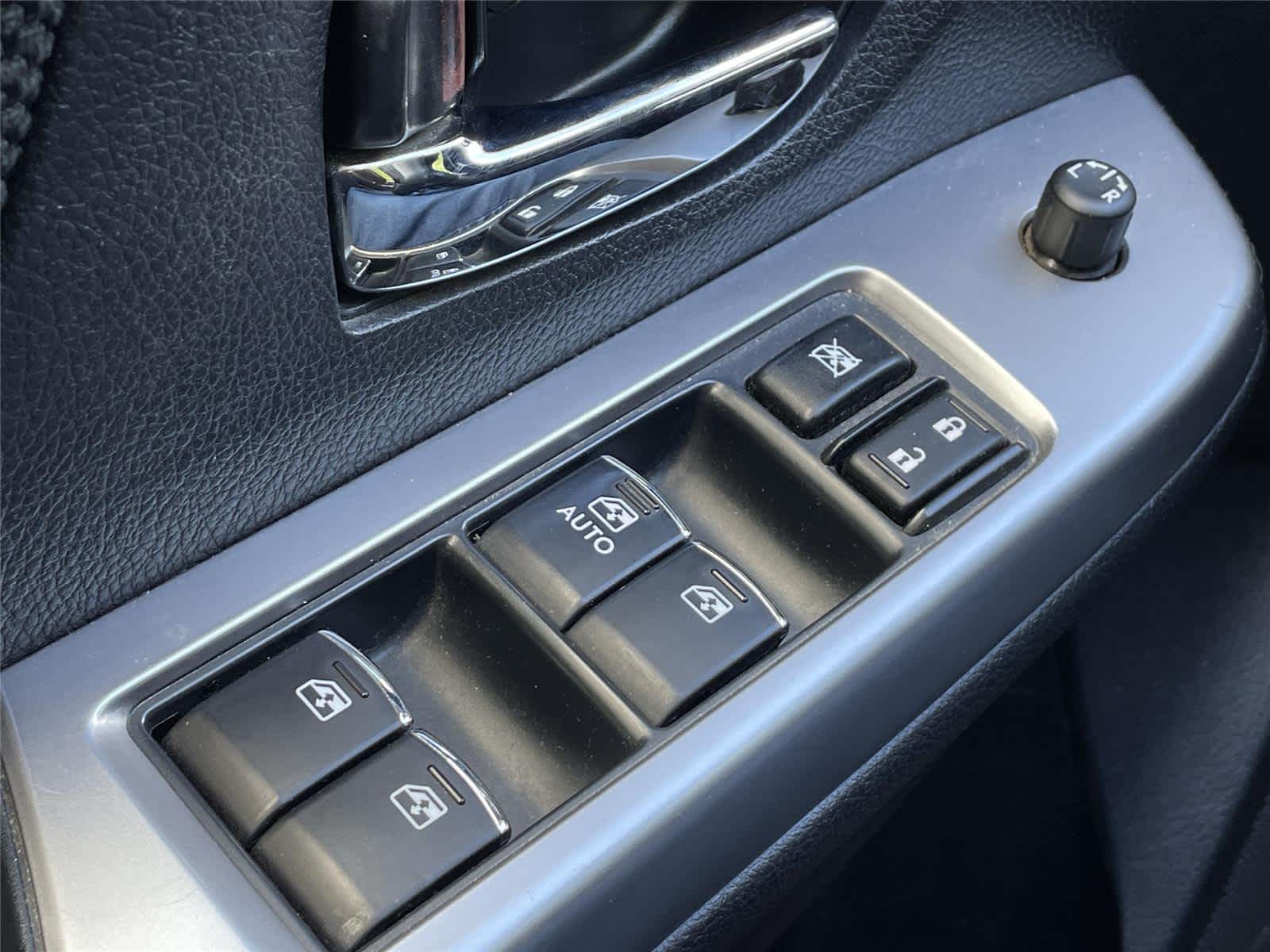 Thumbnail: 2016 Subaru Crosstrek - 19