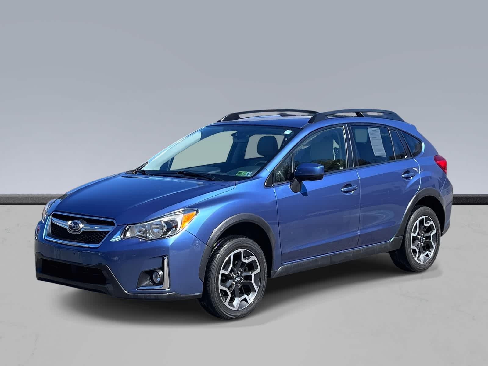 Thumbnail: 2017 Subaru Crosstrek - 1
