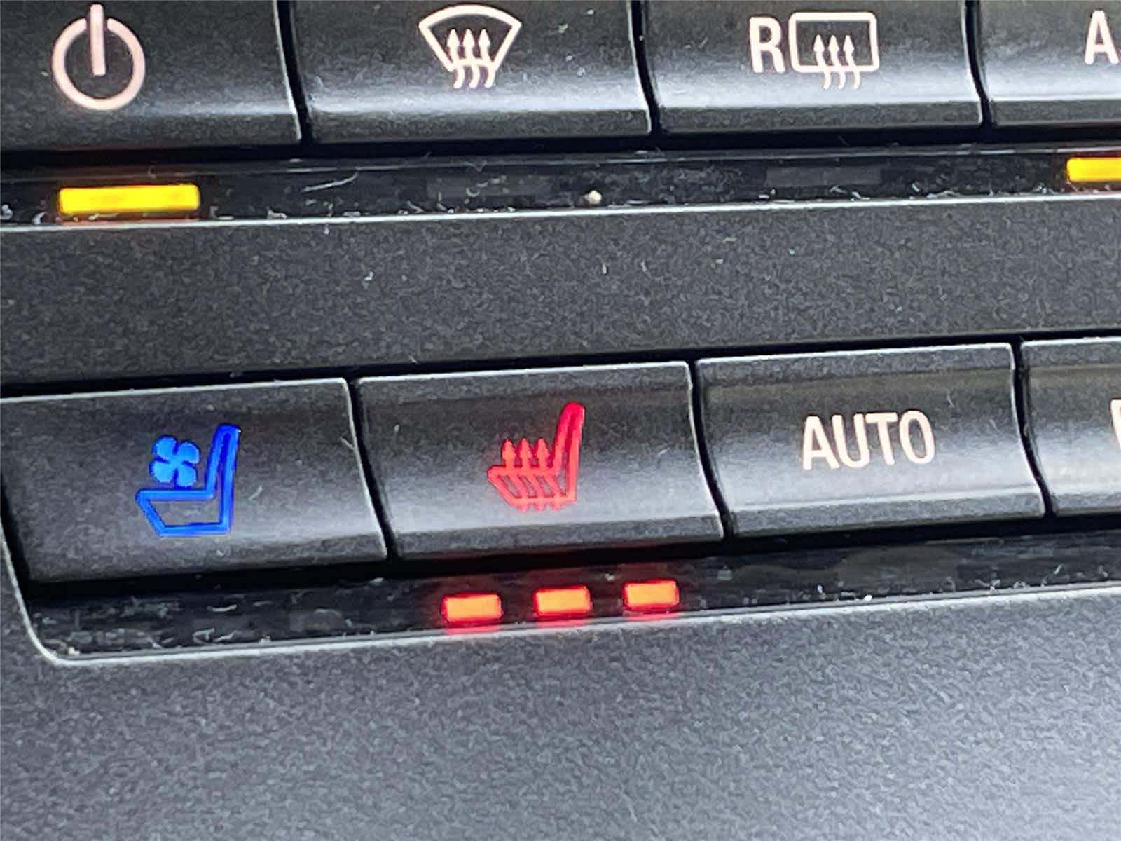 Thumbnail: 2019 Lincoln Nautilus - 25