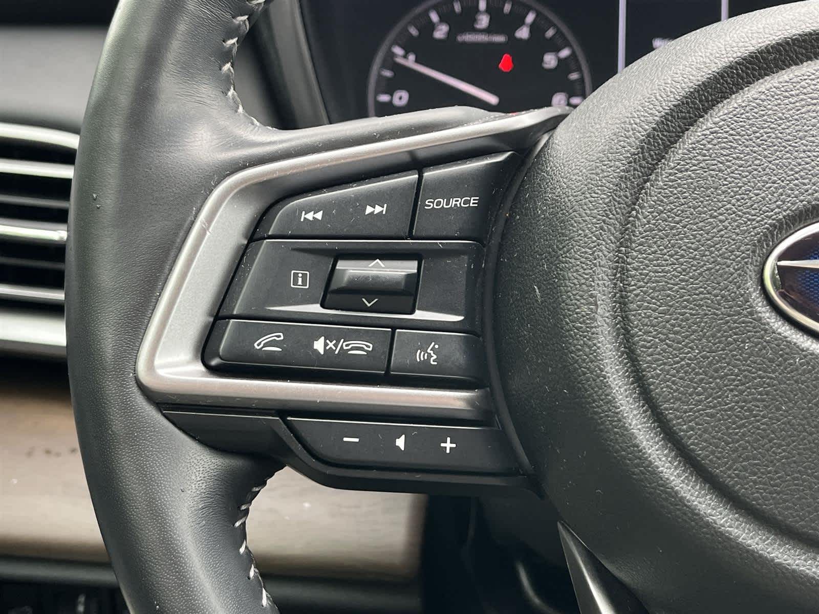 2023 Subaru Outback Touring 29