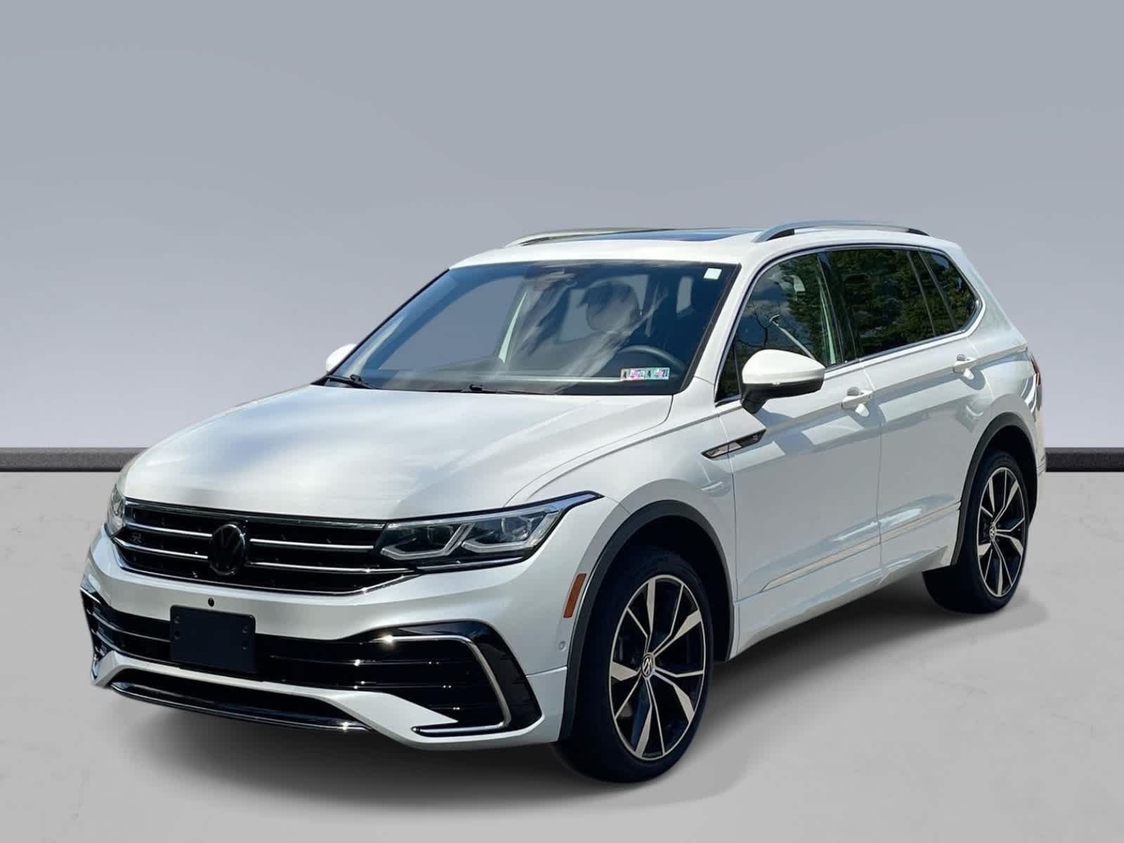 2022 Volkswagen Tiguan SEL R-LINE