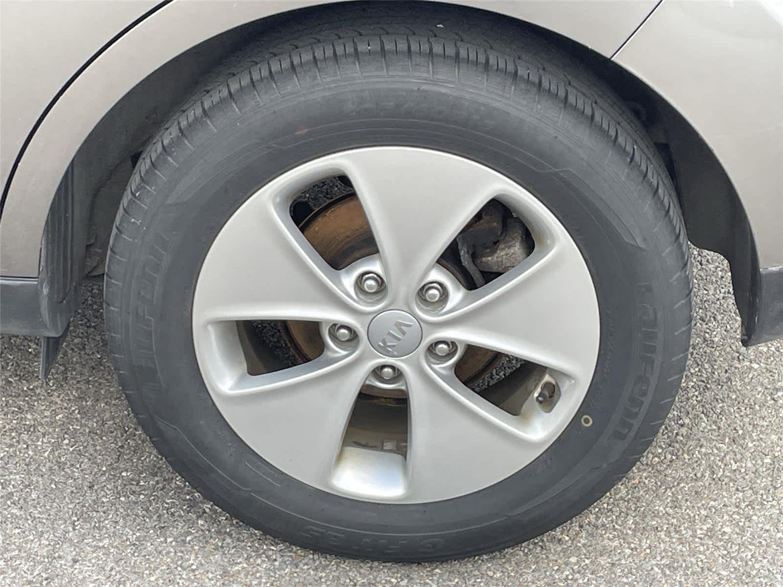 Thumbnail: 2016 Kia Soul - 11