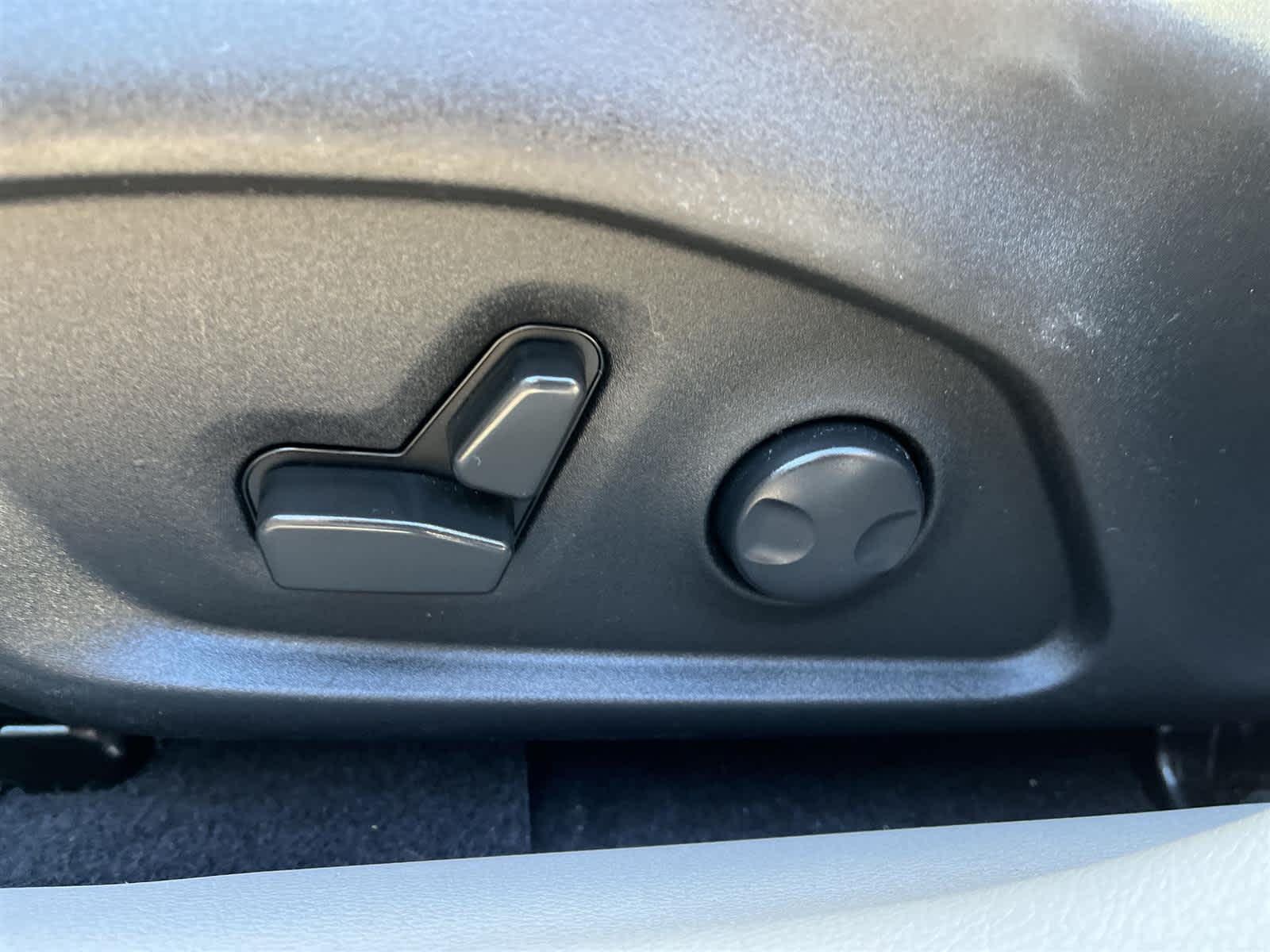 Thumbnail: 2022 Jeep Compass - 14