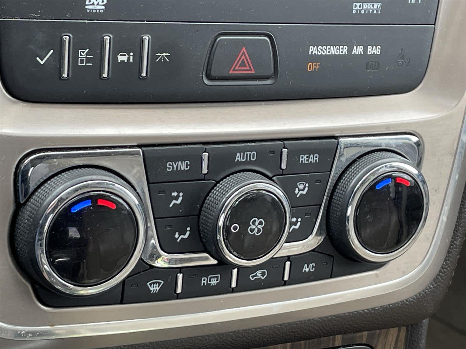 Thumbnail: 2013 GMC Acadia - 17