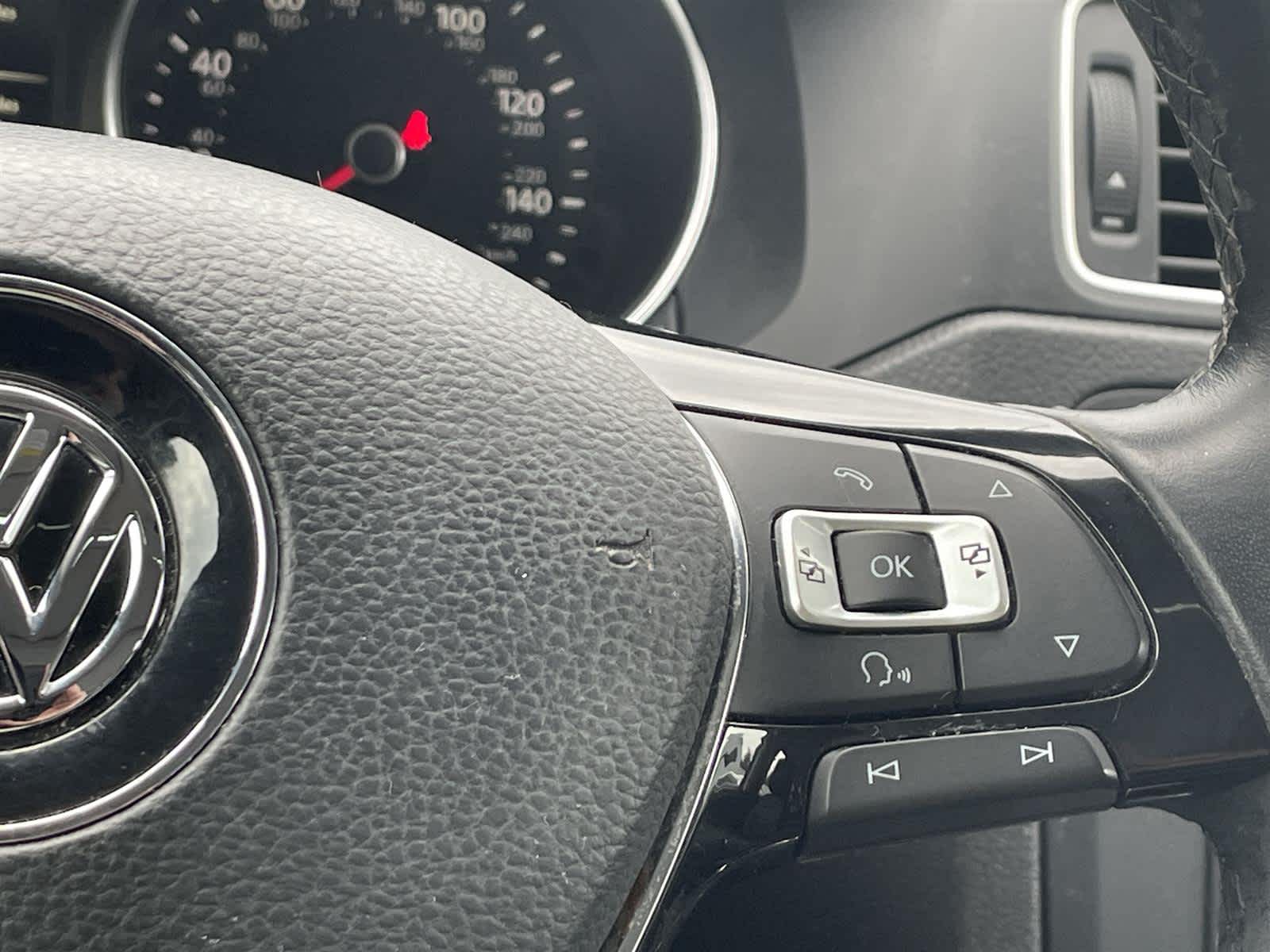 Thumbnail: 2015 Volkswagen Jetta - 28