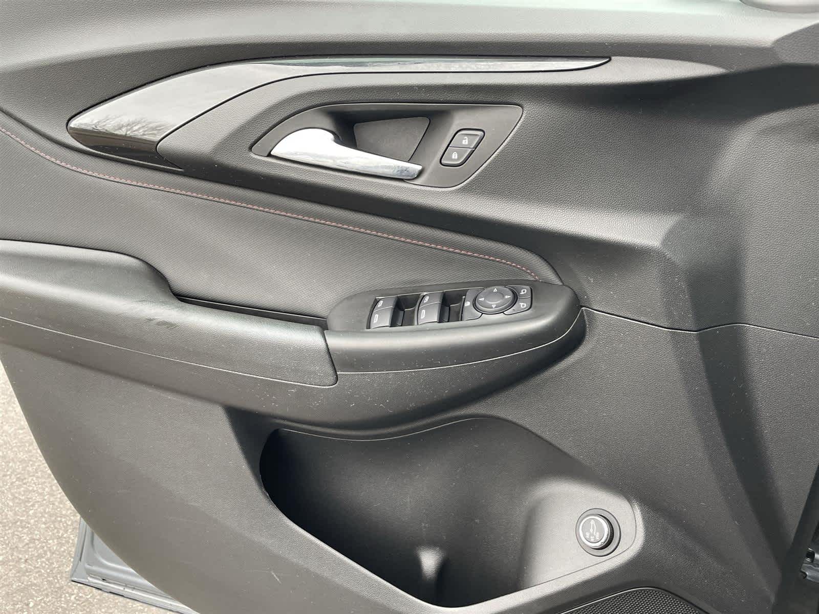 Thumbnail: 2022 Chevrolet TrailBlazer - 26