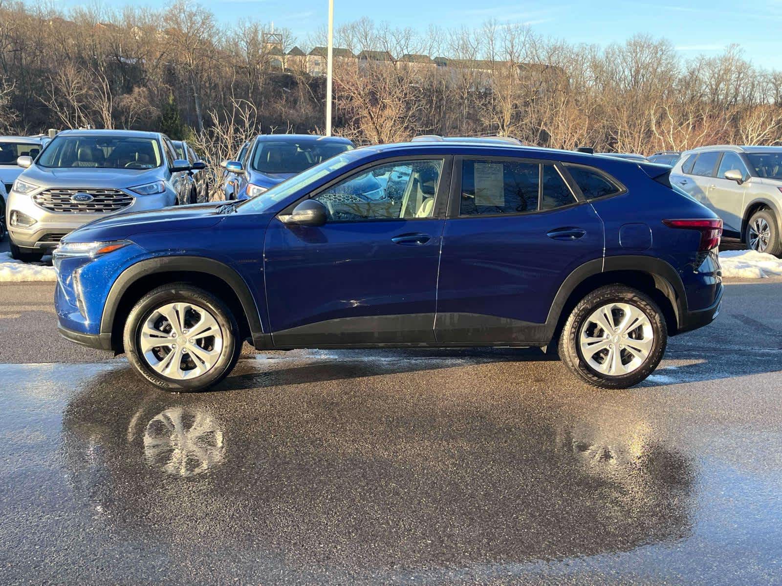 Thumbnail: 2024 Chevrolet Trax - 2