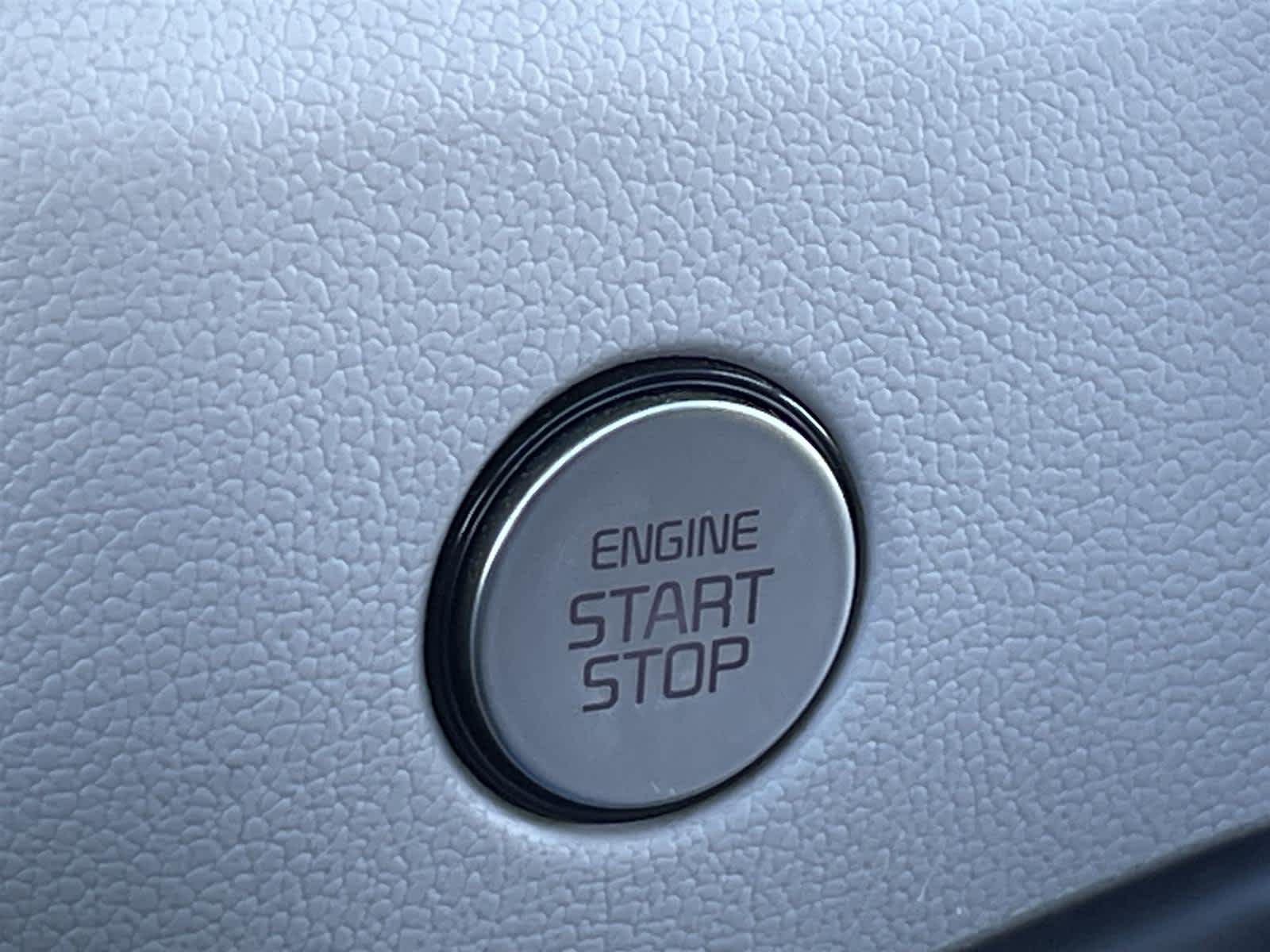 Thumbnail: 2023 Kia Sorento - 31