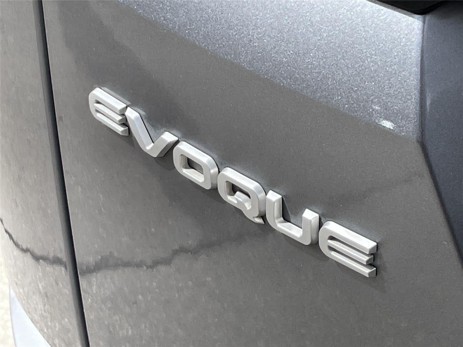 Thumbnail: 2021 Land Rover Range Rover Evoque - 10