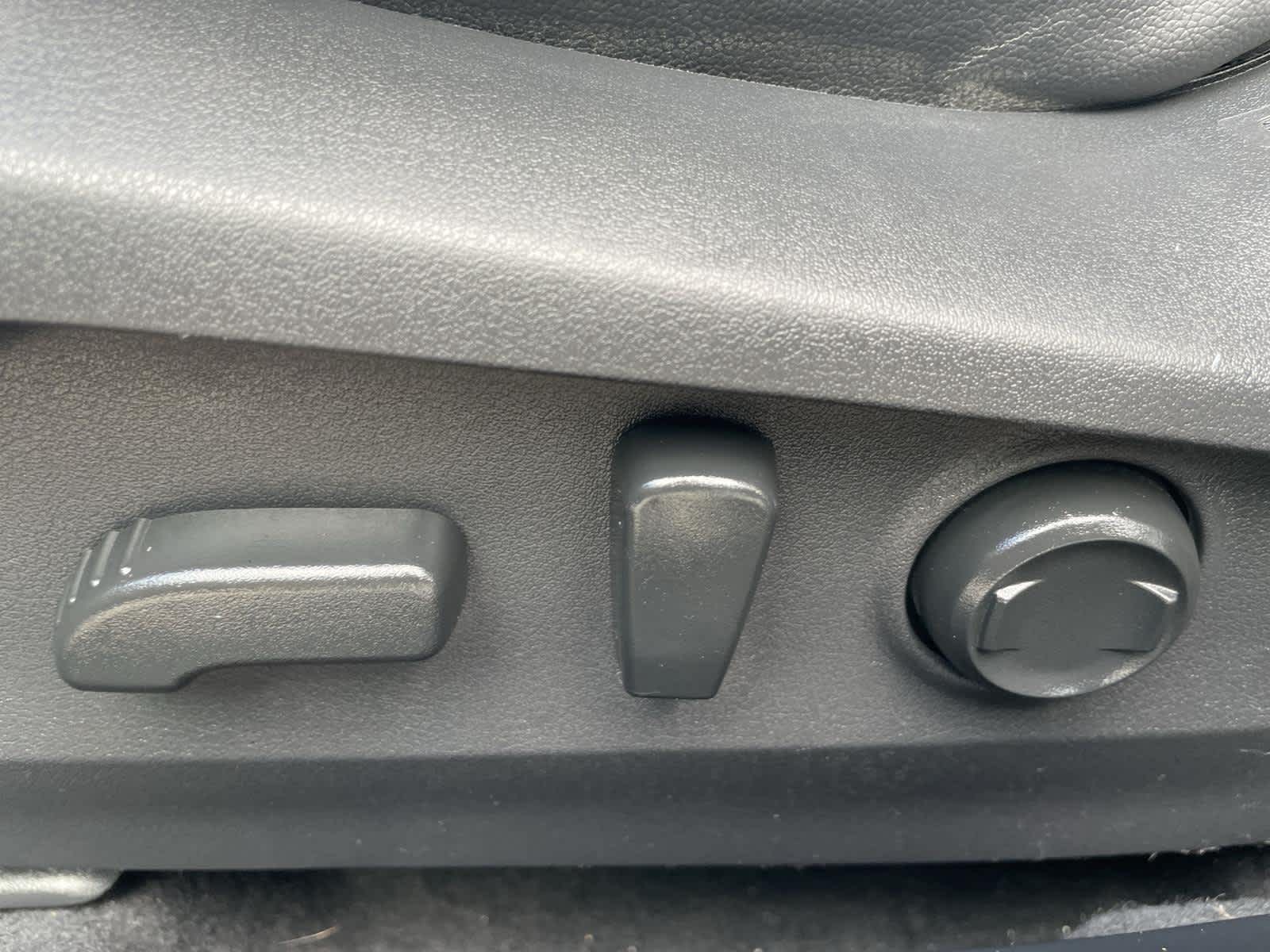 Thumbnail: 2022 Subaru Outback - 13