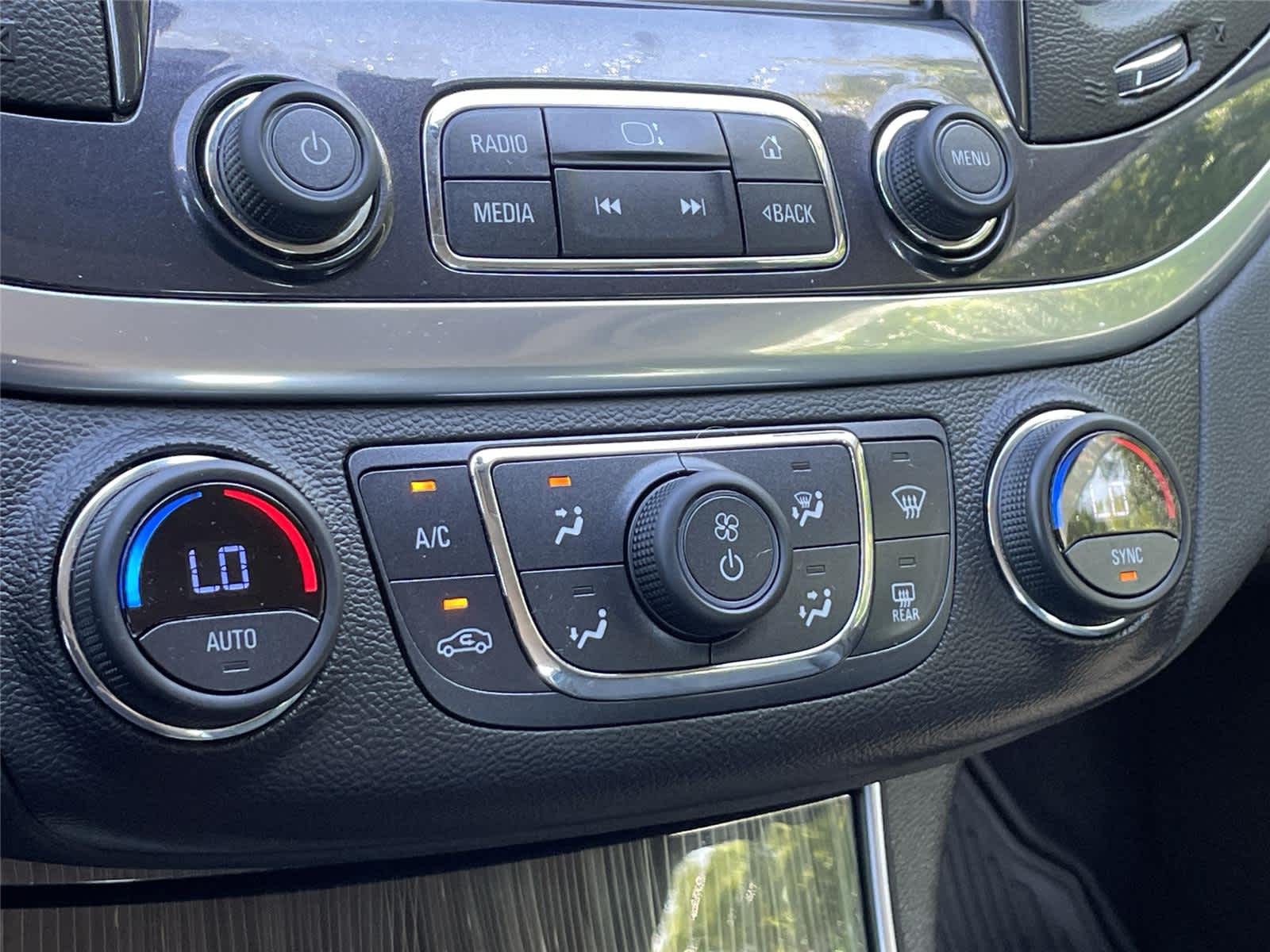 Thumbnail: 2019 Chevrolet Impala - 21