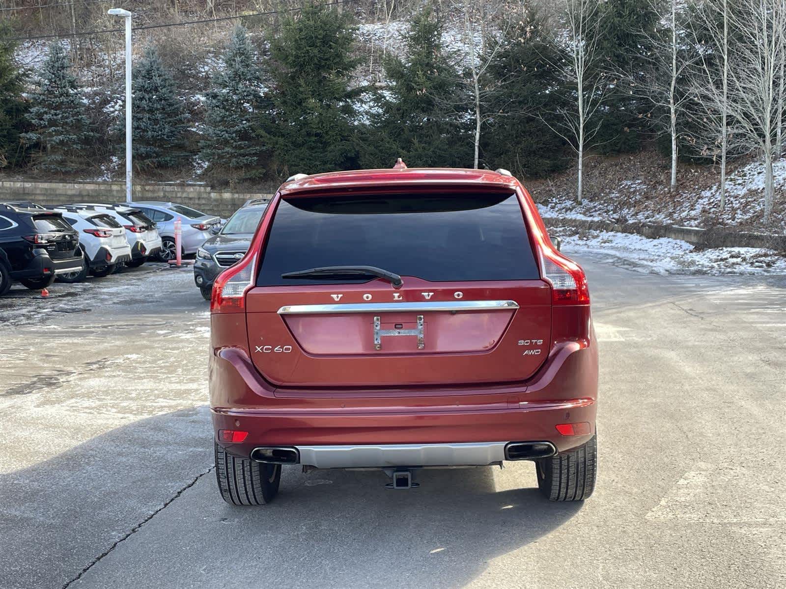 Thumbnail: 2016 Volvo XC60 - 4