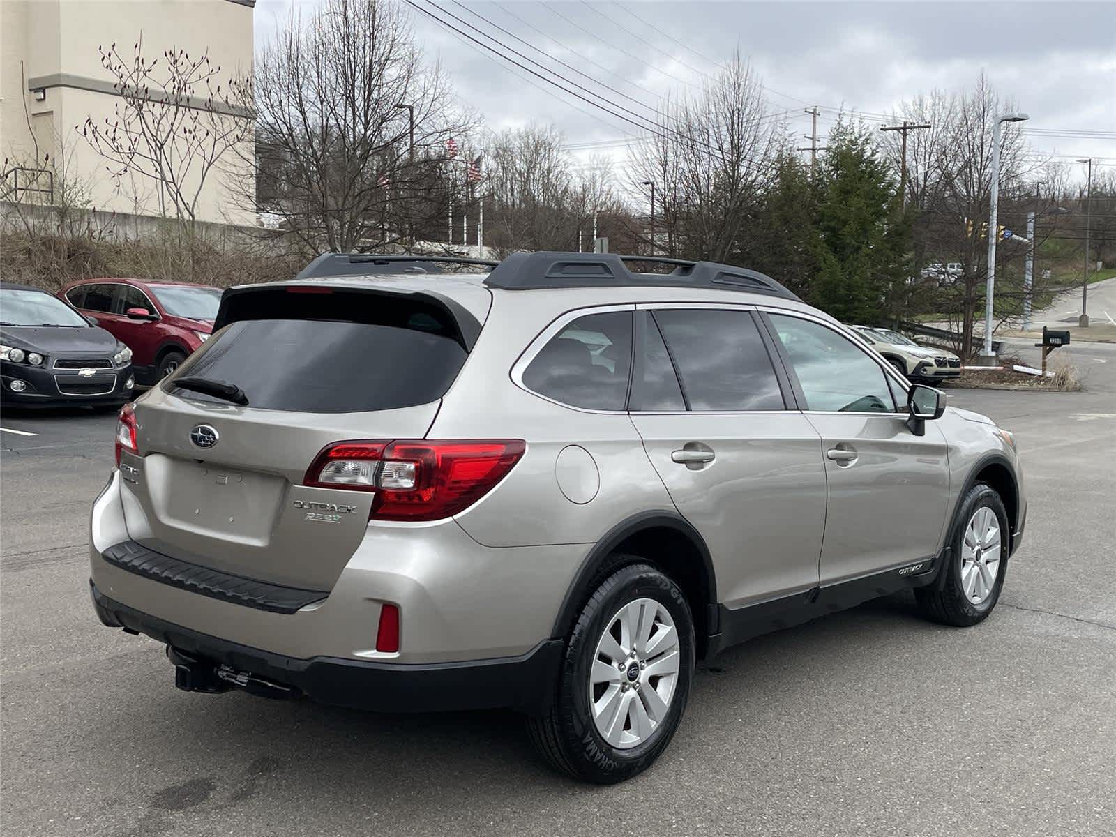 Thumbnail: 2015 Subaru Outback - 5