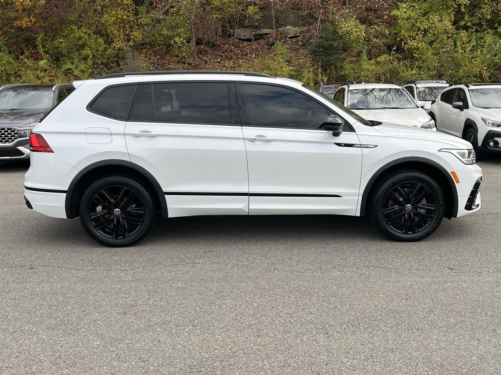 Thumbnail: 2022 Volkswagen Tiguan - 6