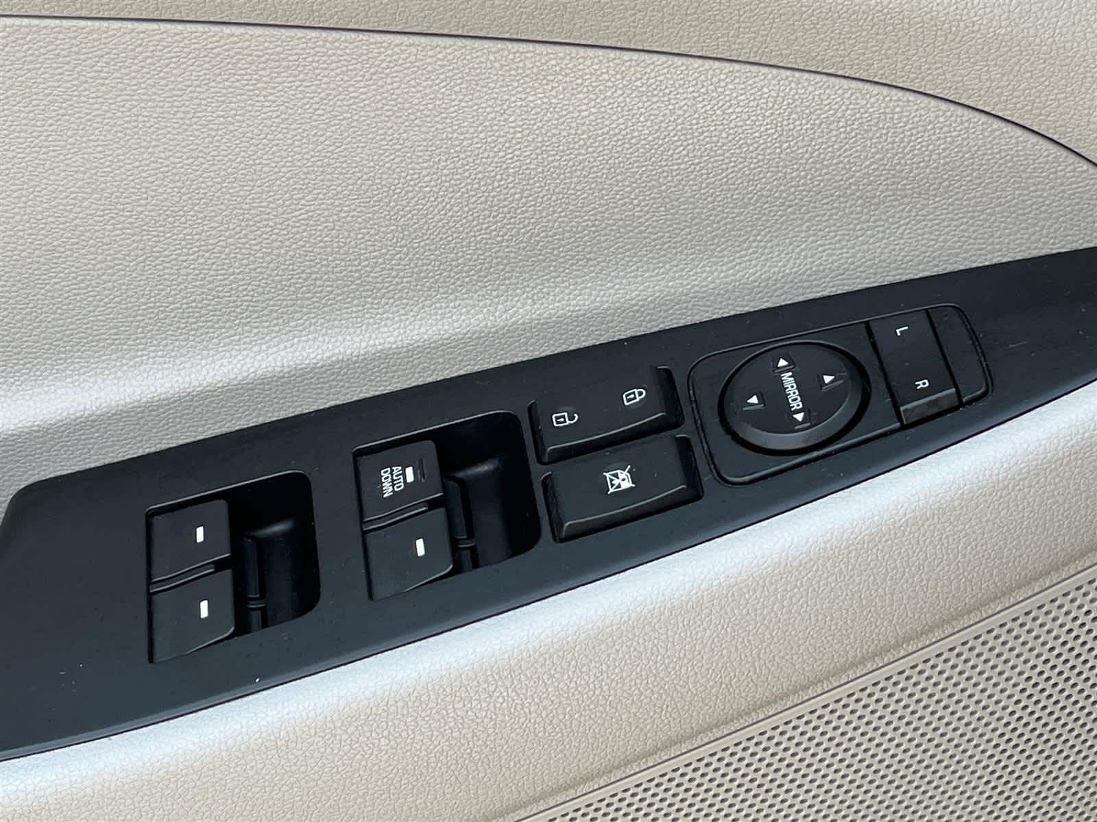 Thumbnail: 2018 Hyundai Tucson - 22