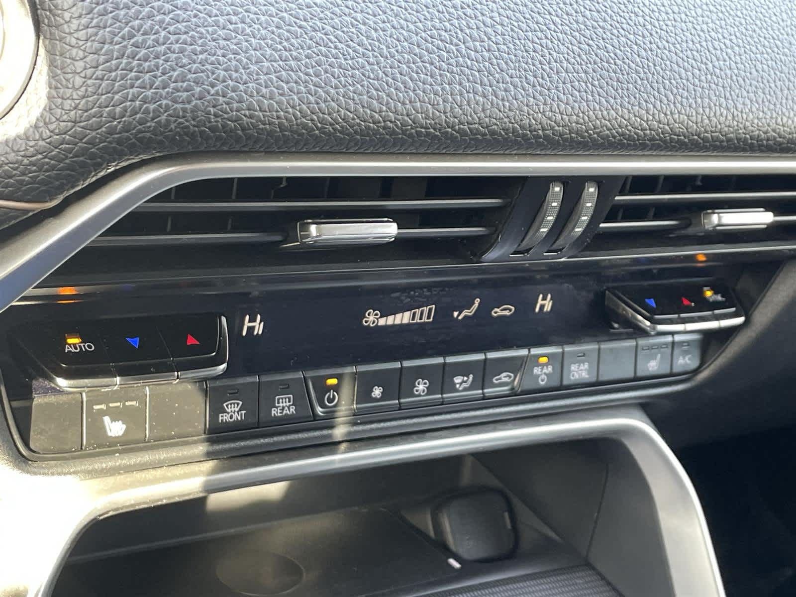 Thumbnail: 2024 Mazda CX-90 - 24