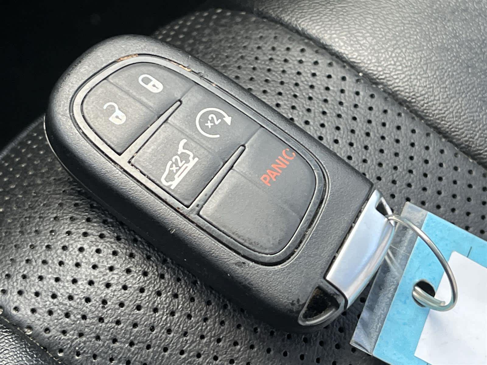 Thumbnail: 2023 Jeep Cherokee - 30