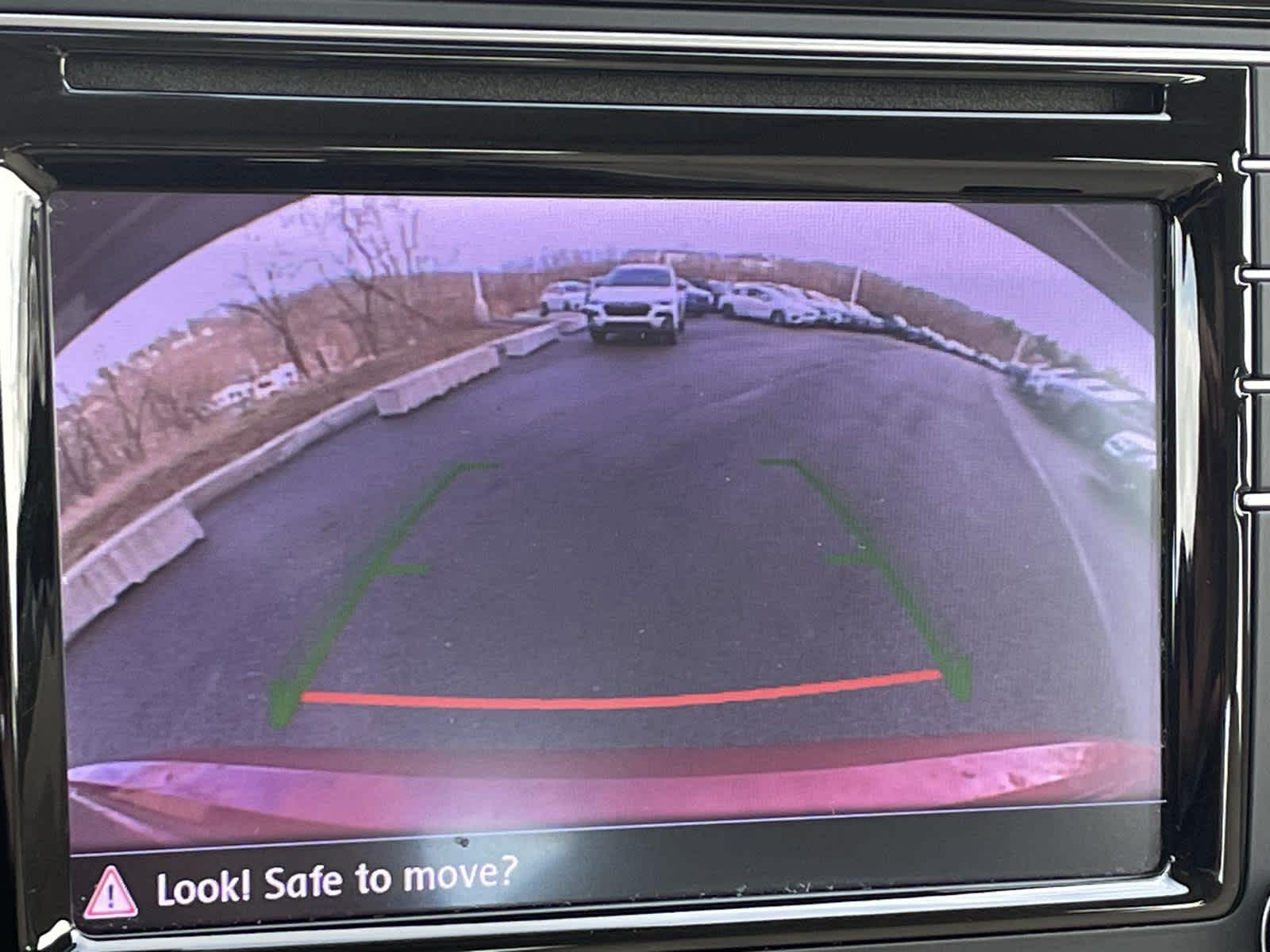 Thumbnail: 2016 Volkswagen Passat - 21