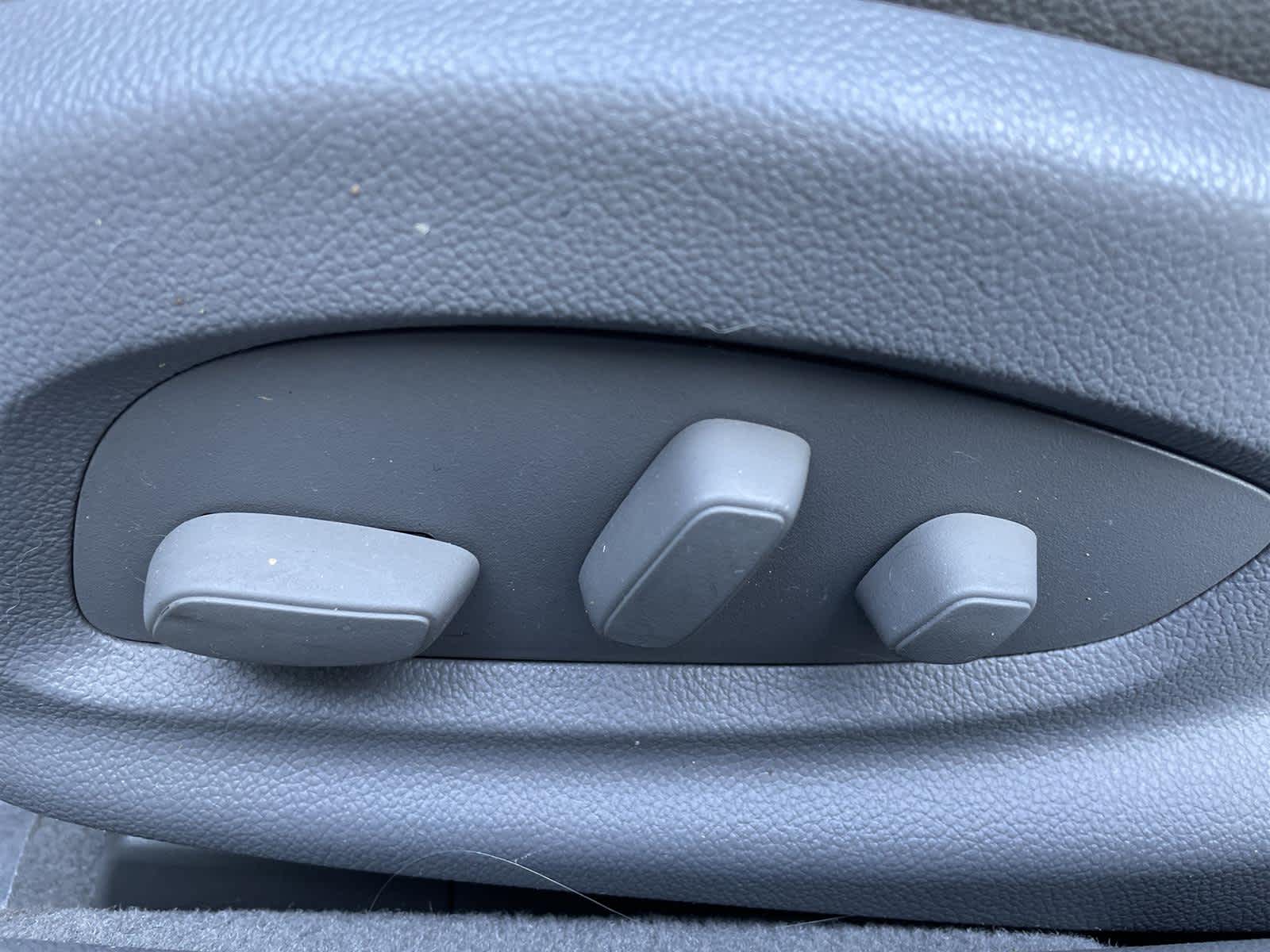 Thumbnail: 2014 Chevrolet Impala - 13